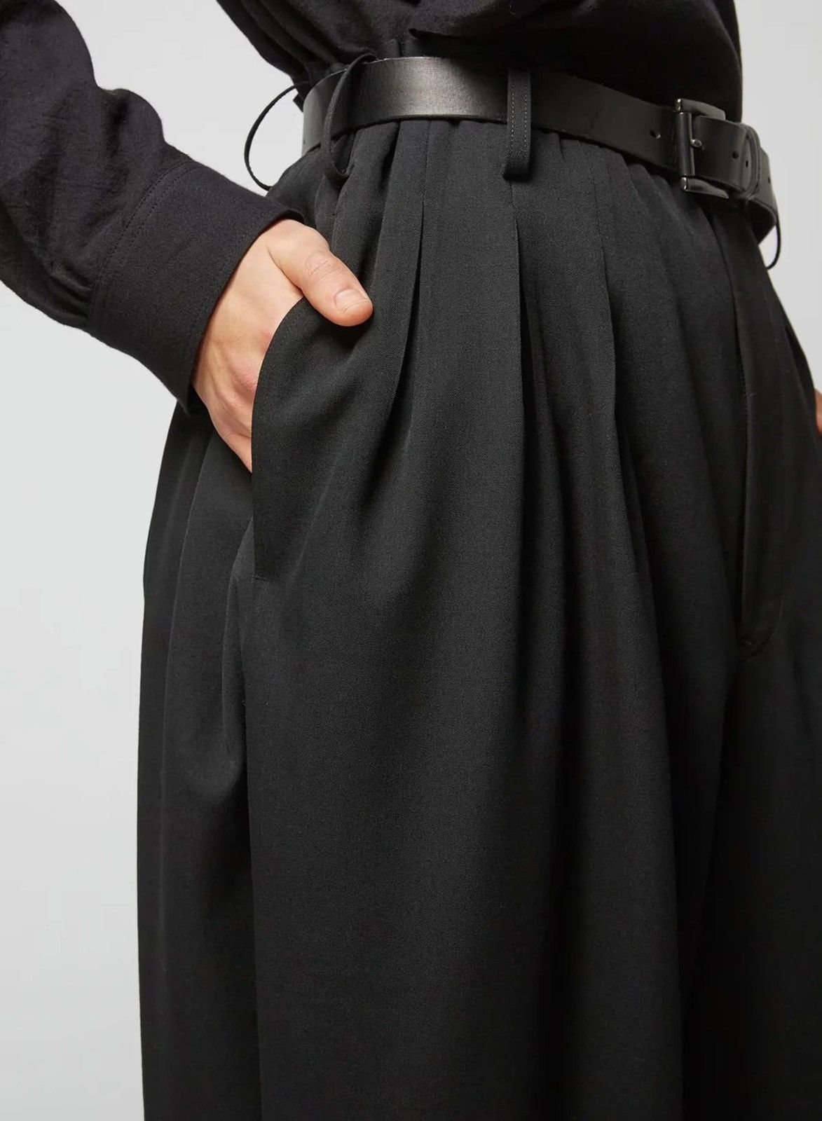 Yohji Yamamoto Yohji Yamamoto Pour Homme 12 Tuck Thick Wide Trousers Size US 34 / EU 50 - 11 Thumbnail