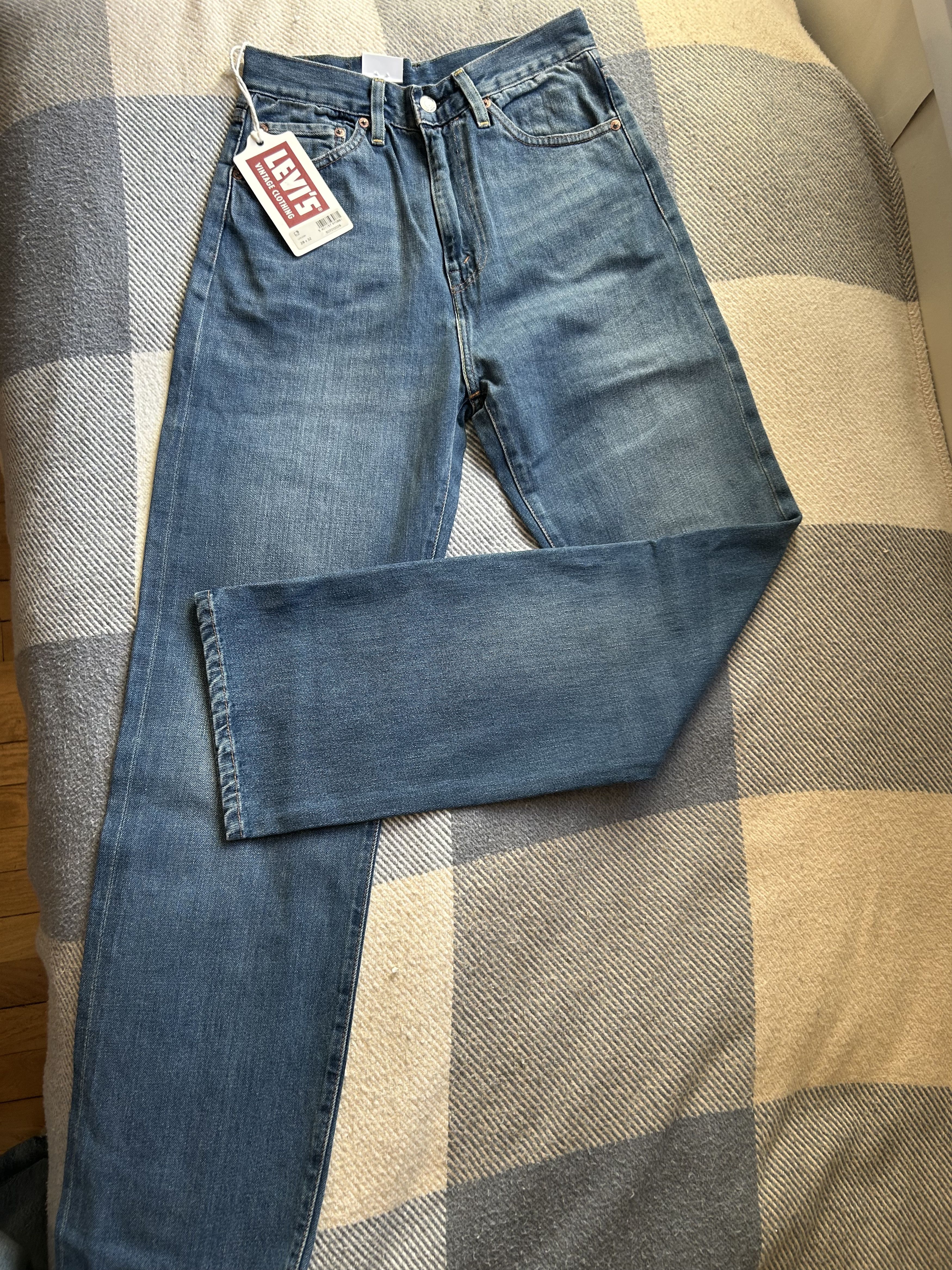 Levi's Vintage Clothing LVC 701 1950s Japanese Selvedge Denim — W28 L32 — NWT Size 28" / US 6 / IT 42 - 1 Thumbnail