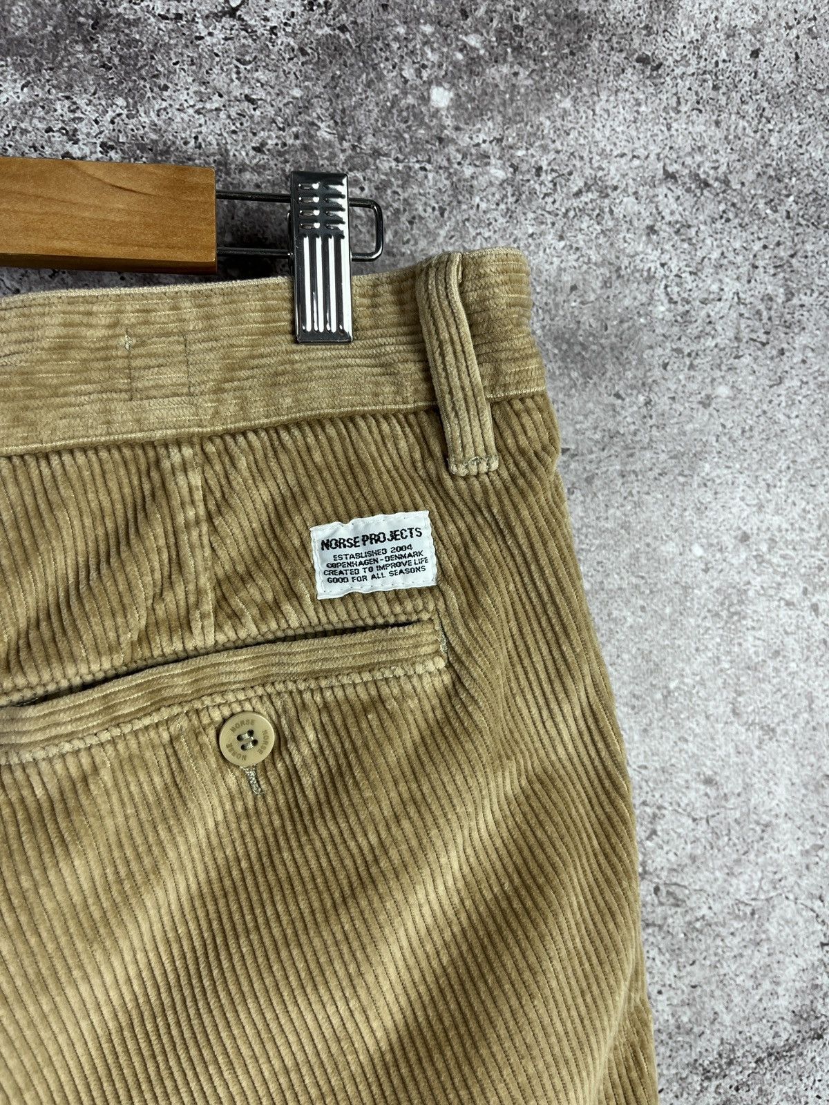 Norse Projects Aros Corduroy Shorts Beige Minimalist Chino Italy Size US 32 / EU 48 - 3 Thumbnail