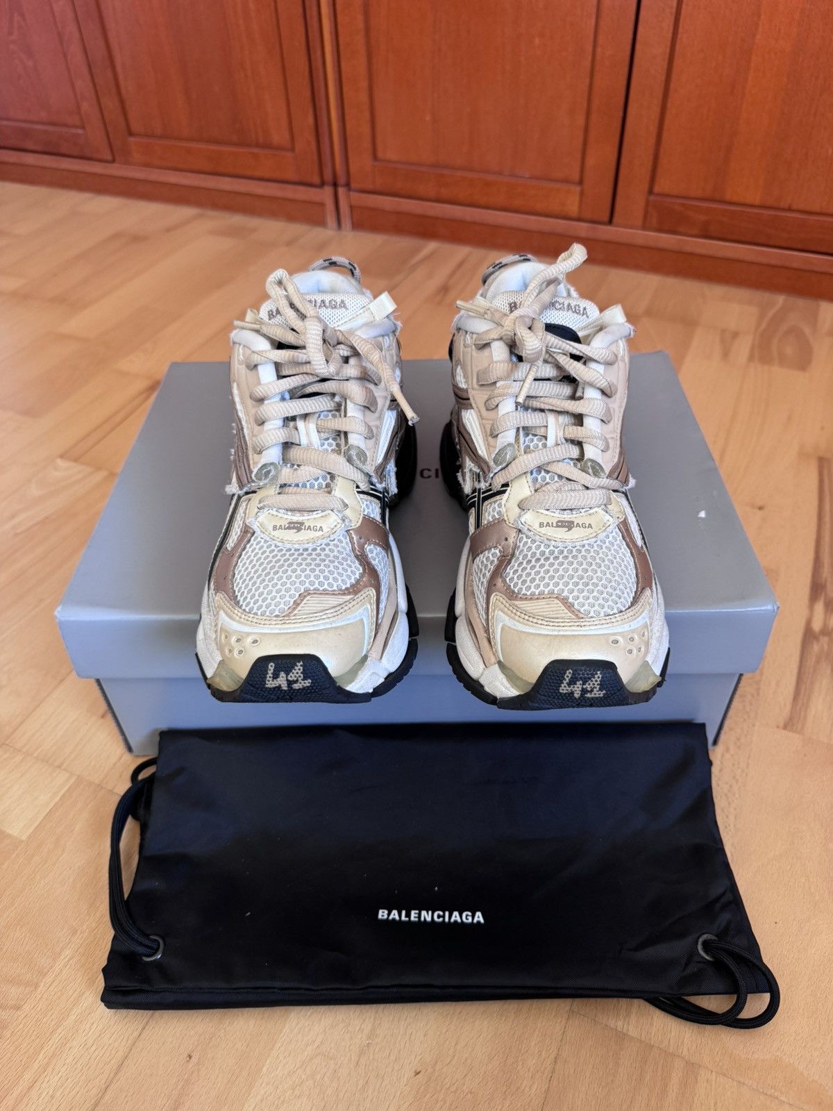 Balenciaga Balenciaga Runner Beige Size US 8 / EU 41 - 7 Thumbnail
