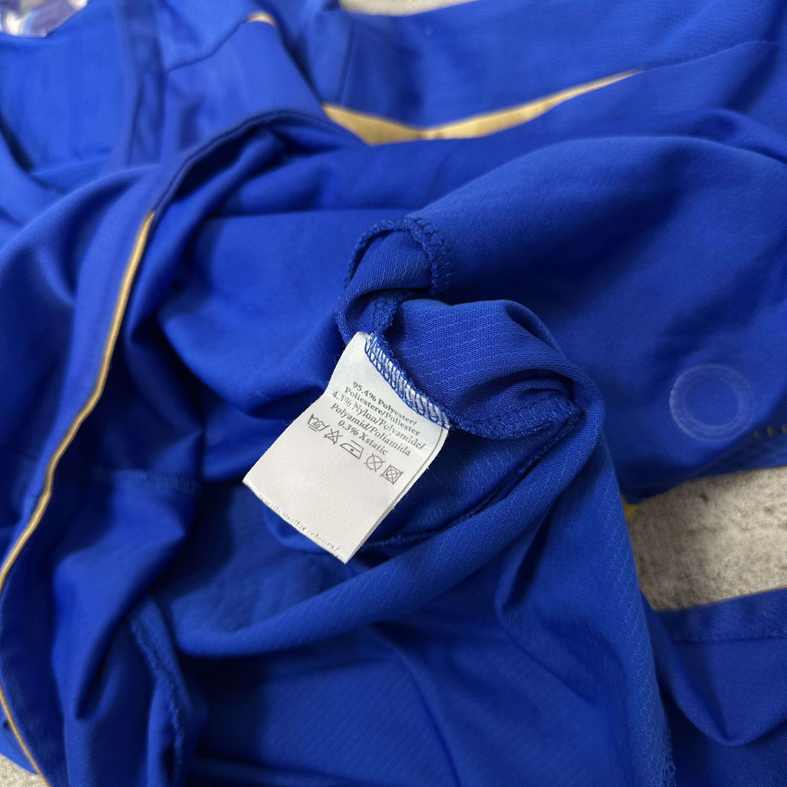 Umbro Vintage Sporty Umbro 05/06 Chelsea Terry Jersey Y2K Size US XL / EU 56 / 4 - 5 Thumbnail