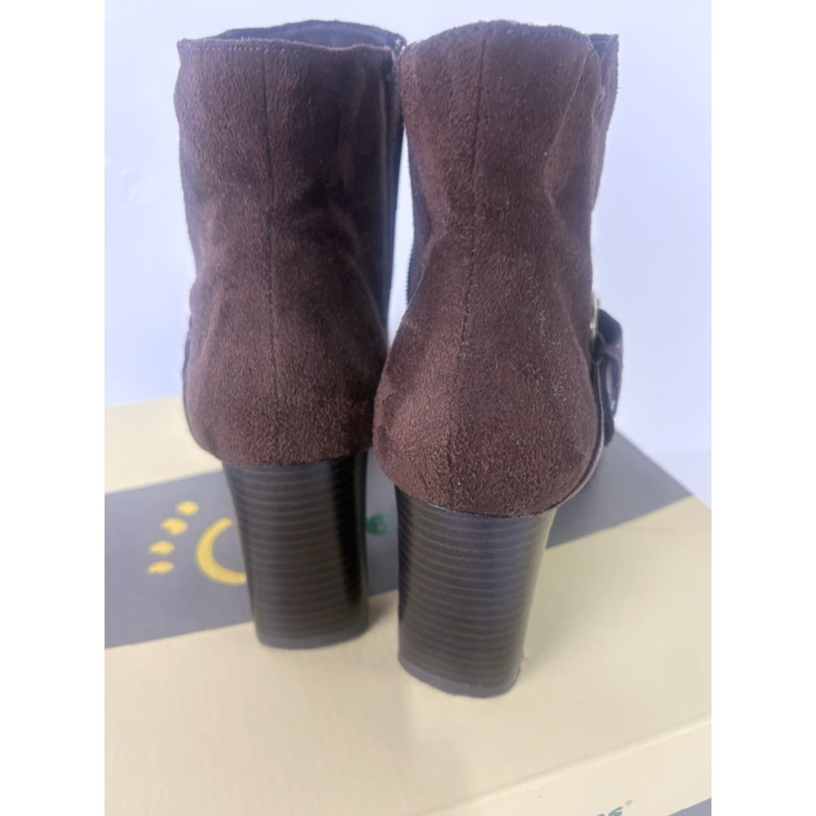 Vintage Bare Traps Talania Dk Brown Ankle Boots Womens 7.5M Leather Round Toe Zip Buckle 3in Heel Block City Going Out Fall Winter Bootie Size US 8 / IT 38 - 4 Thumbnail