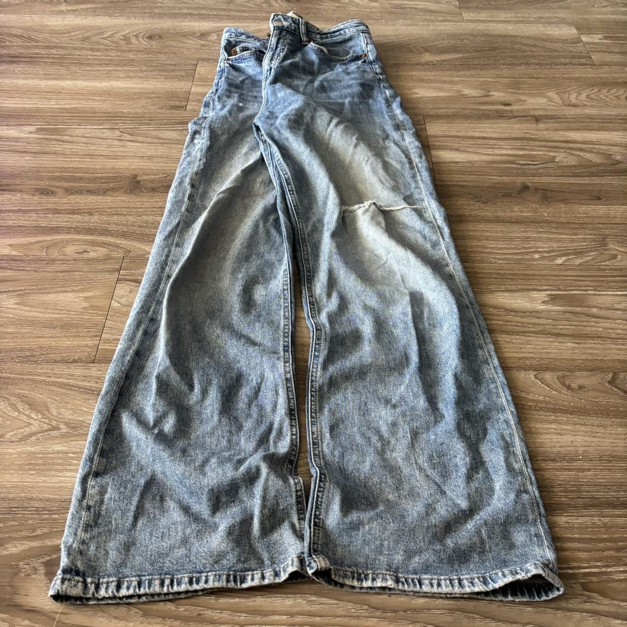 Vintage Crazy Vintage Y2K/2000s Grunge Faded Light Wash Denim Jeans! 27x30 Size US 27 - 3 Thumbnail