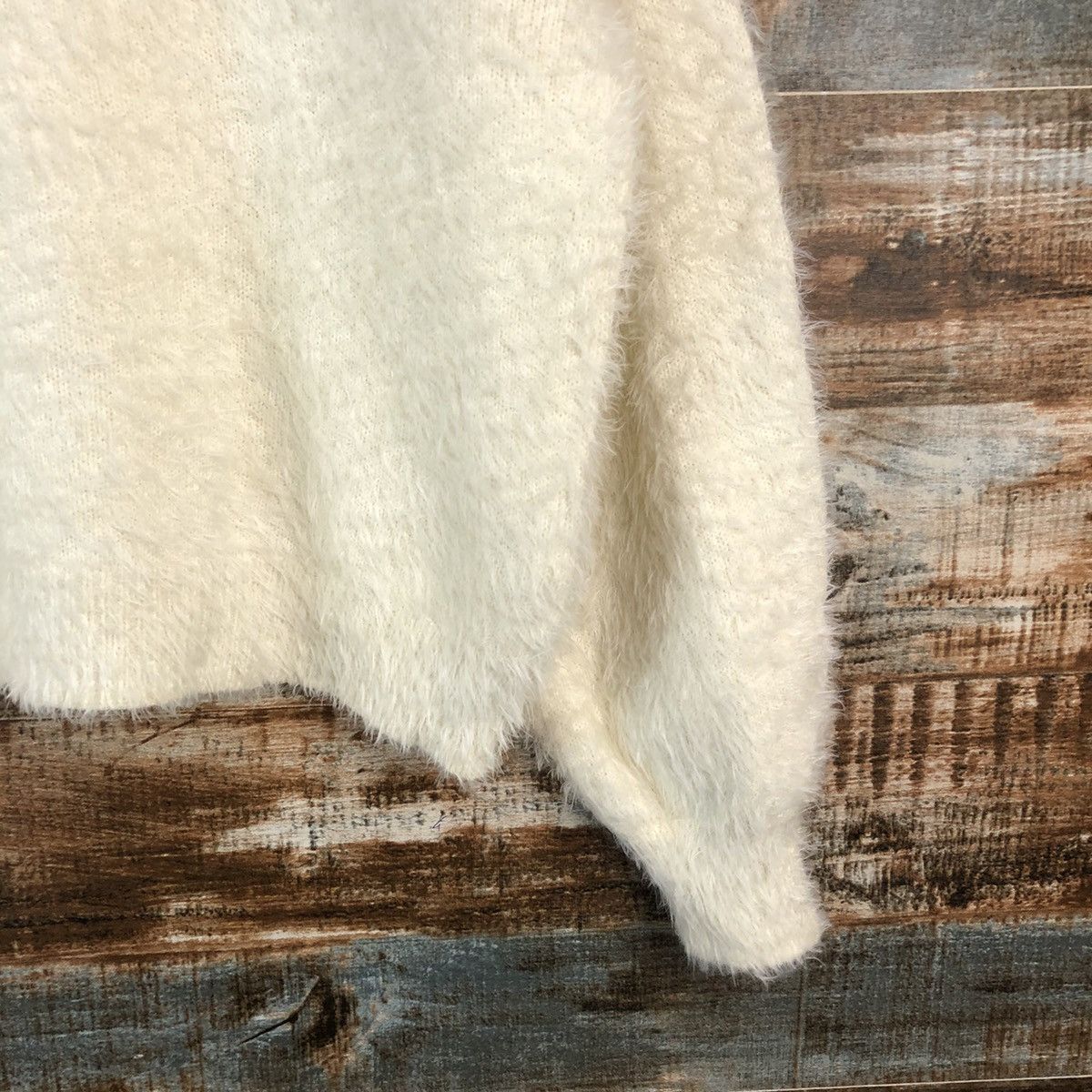 Vintage DLL Earth Music & Econology Cream Mohair Knitwear #C075 Size S / US 4 / IT 40 - 8 Thumbnail