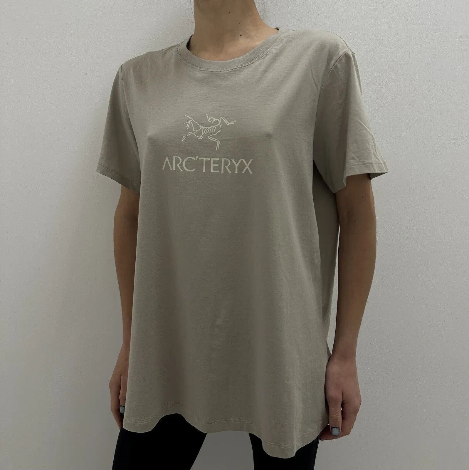 Arc'teryx Arcteryx womens shirt tee outdoor hiking logo active Size L / US 10 / IT 46 - 1 Thumbnail