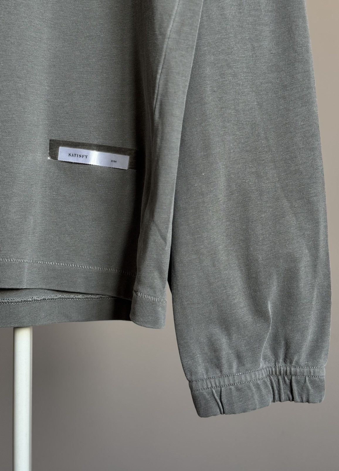 Satisfy Satisfy Running Gray Derma Peace Long Sleeve T-Shirt Size US XS / EU 42 / 0 - 2 Thumbnail