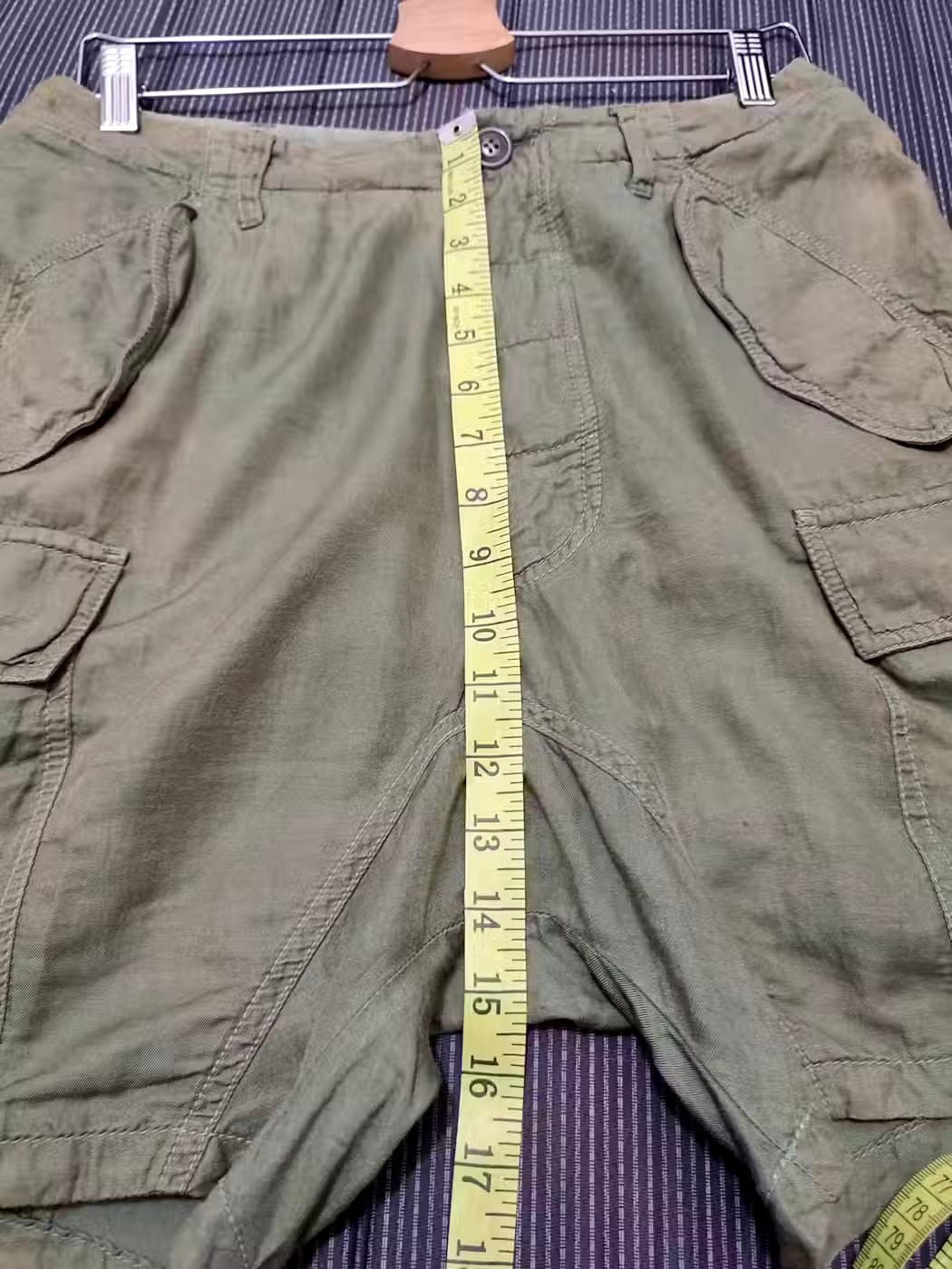 Issey Miyake Sunaokuwahara Issey Miyake Olive Cargo Short pants Size US 30 / EU 46 - 11 Thumbnail