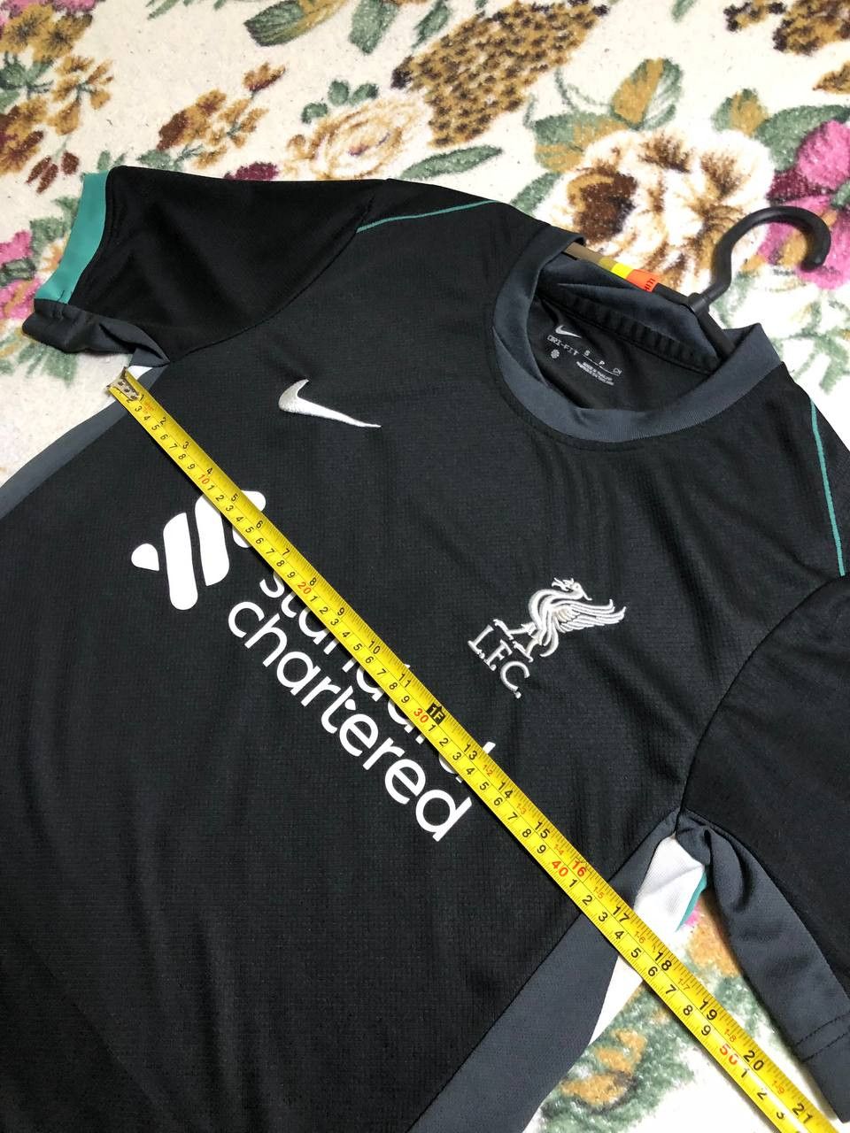 Nike LIVERPOOL AWAY FOOTBALL SHIRT NIKE #4 Size US S / EU 44-46 / 1 - 9 Thumbnail