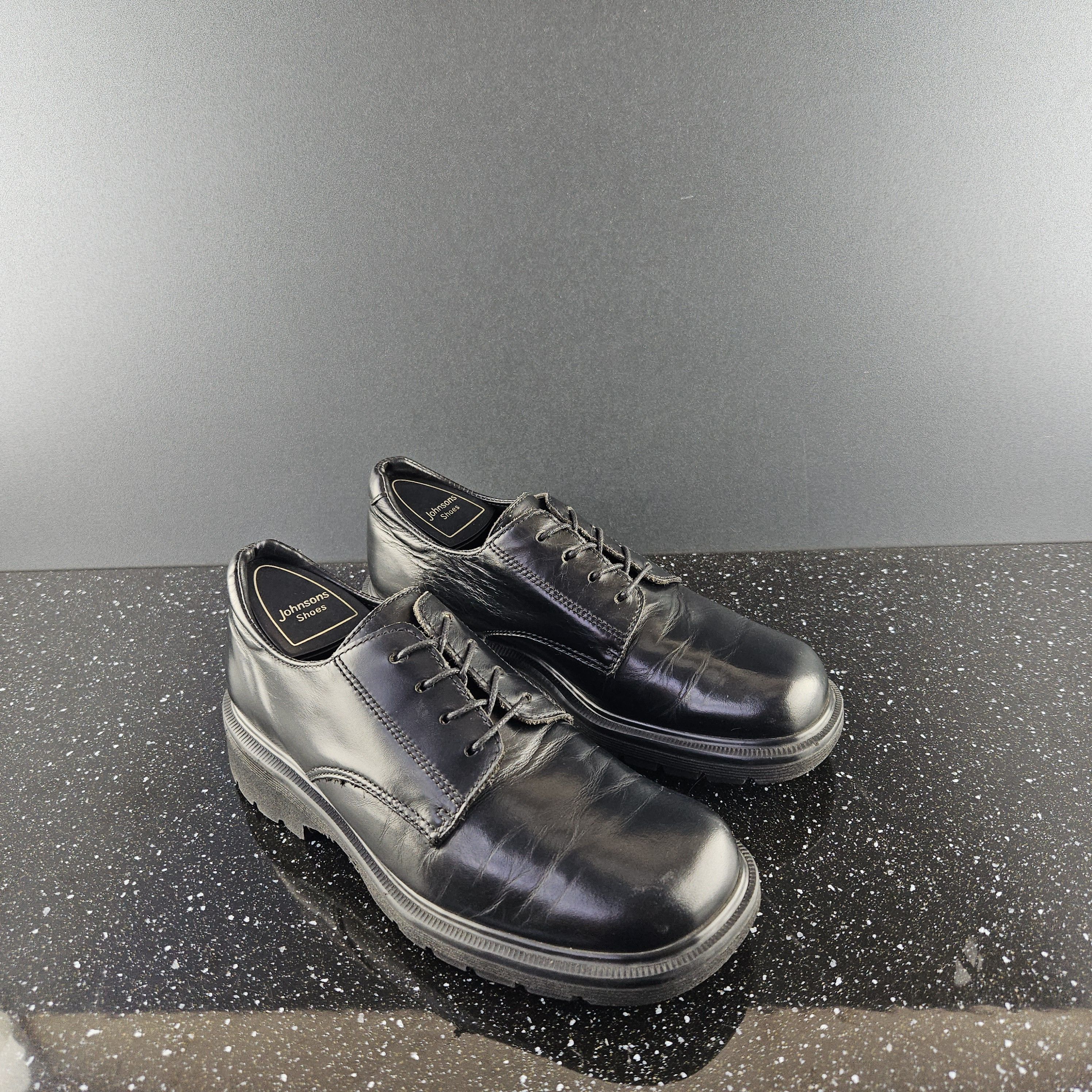 Dr. Martens Vintage Dr. Martens black leather shoes Size US 8 / EU 41 - 4 Thumbnail