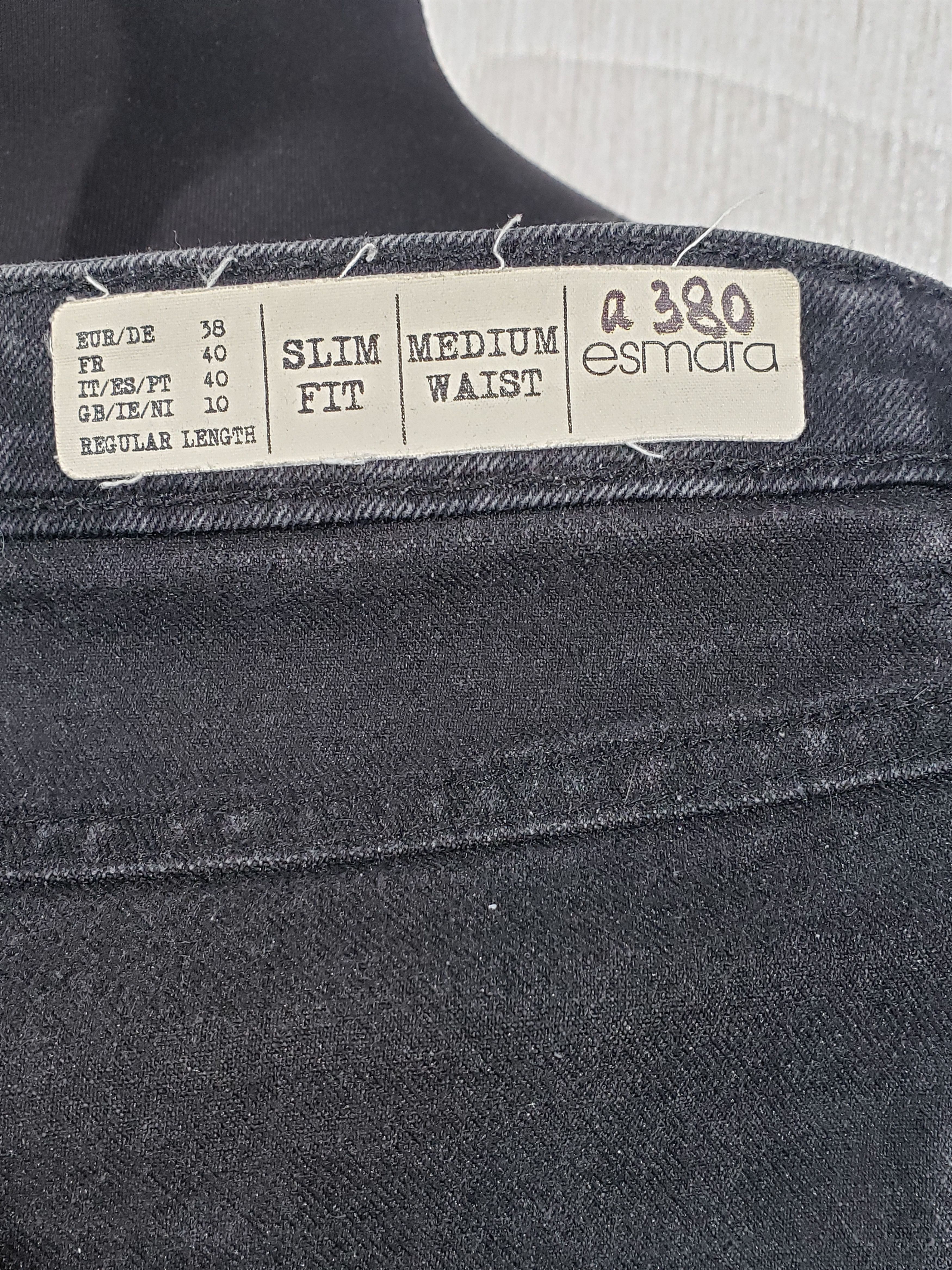 Jean Wonderful women's jeans in black with a coating. Size 30" / US 8 / IT 44 - 10 Thumbnail
