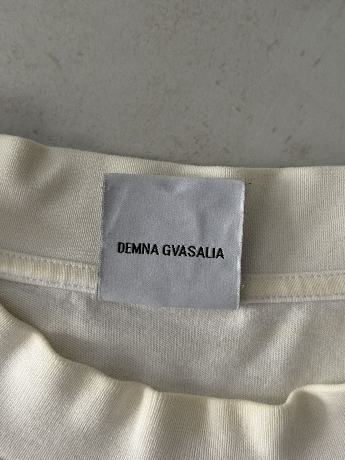 Vetements Vetements AW18 Genetically Modified White Oversized T Sz.XS Size US XS / EU 42 / 0 - 5 Thumbnail