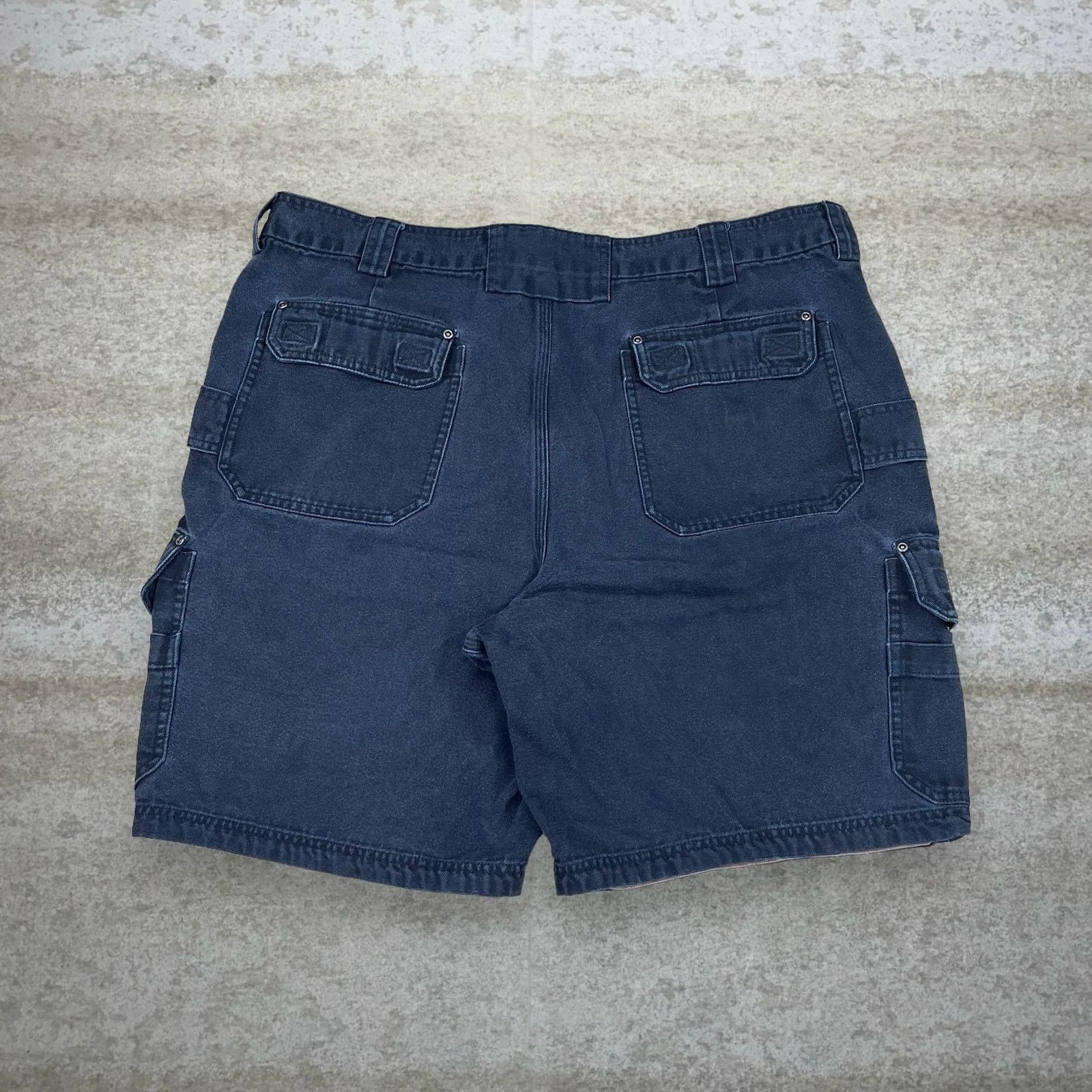 Vintage Vintage Y2K Duluth Trading Cargo Shorts 44x11 Black Canvas Size US 44 / EU 60 - 1 Thumbnail