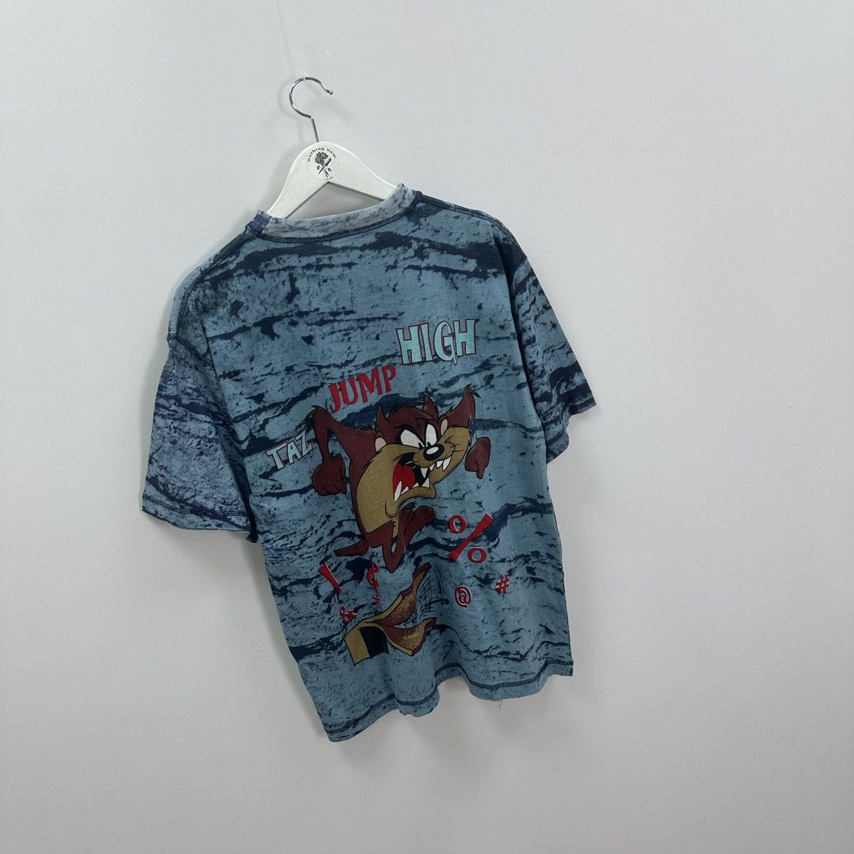 Vintage Vintage 90s Warner Bros Looney Tunes Taz Jump High tee y2k Size US M / EU 48-50 / 2 - 3 Thumbnail