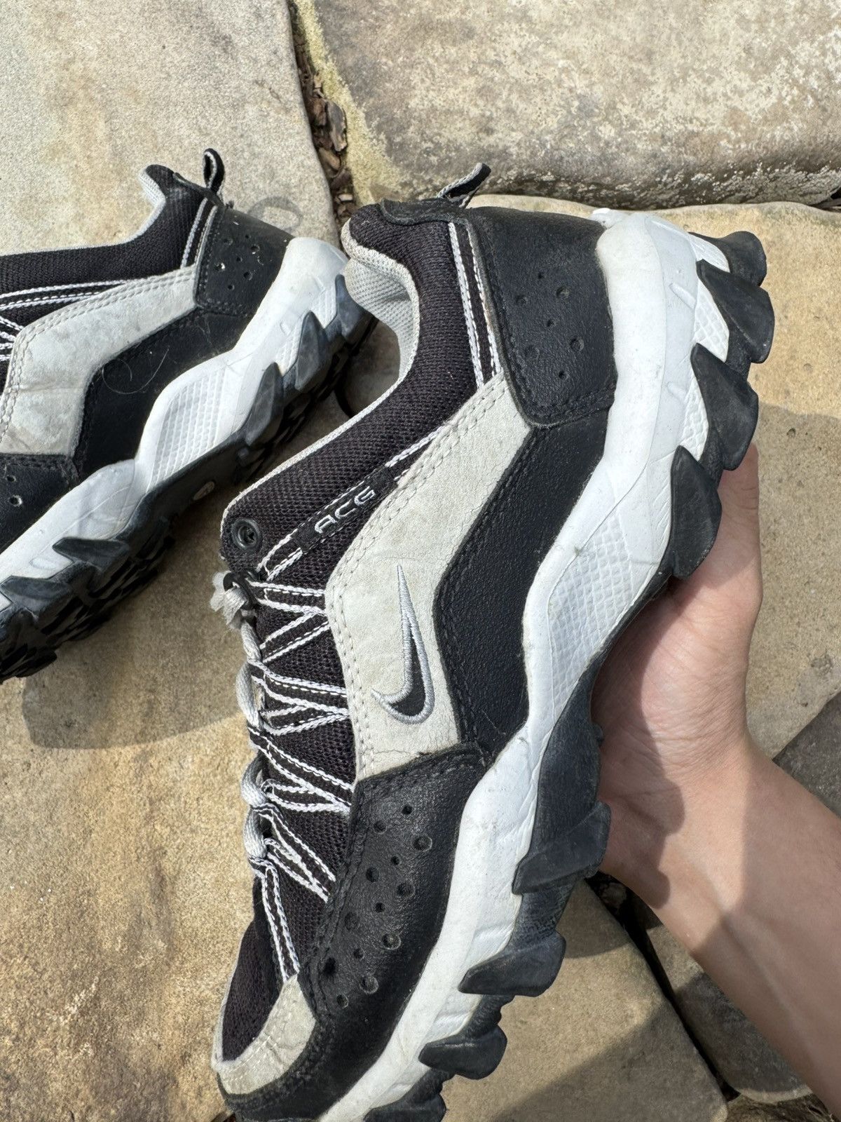 Vintage Vintage Nike ACG Outdoor Sneakers Size US 8 / IT 38 - 14 Thumbnail