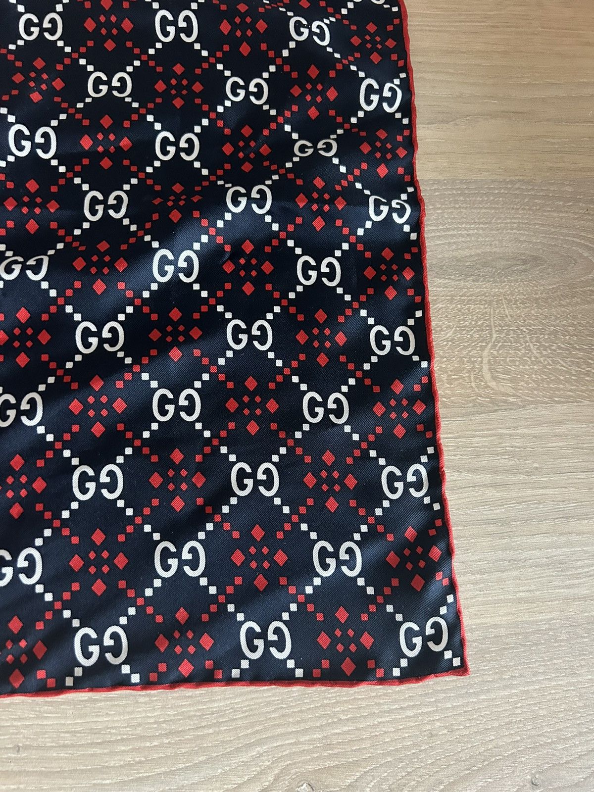 Gucci Silk Handkerchief / Pocketsquare Size ONE SIZE - 7 Thumbnail