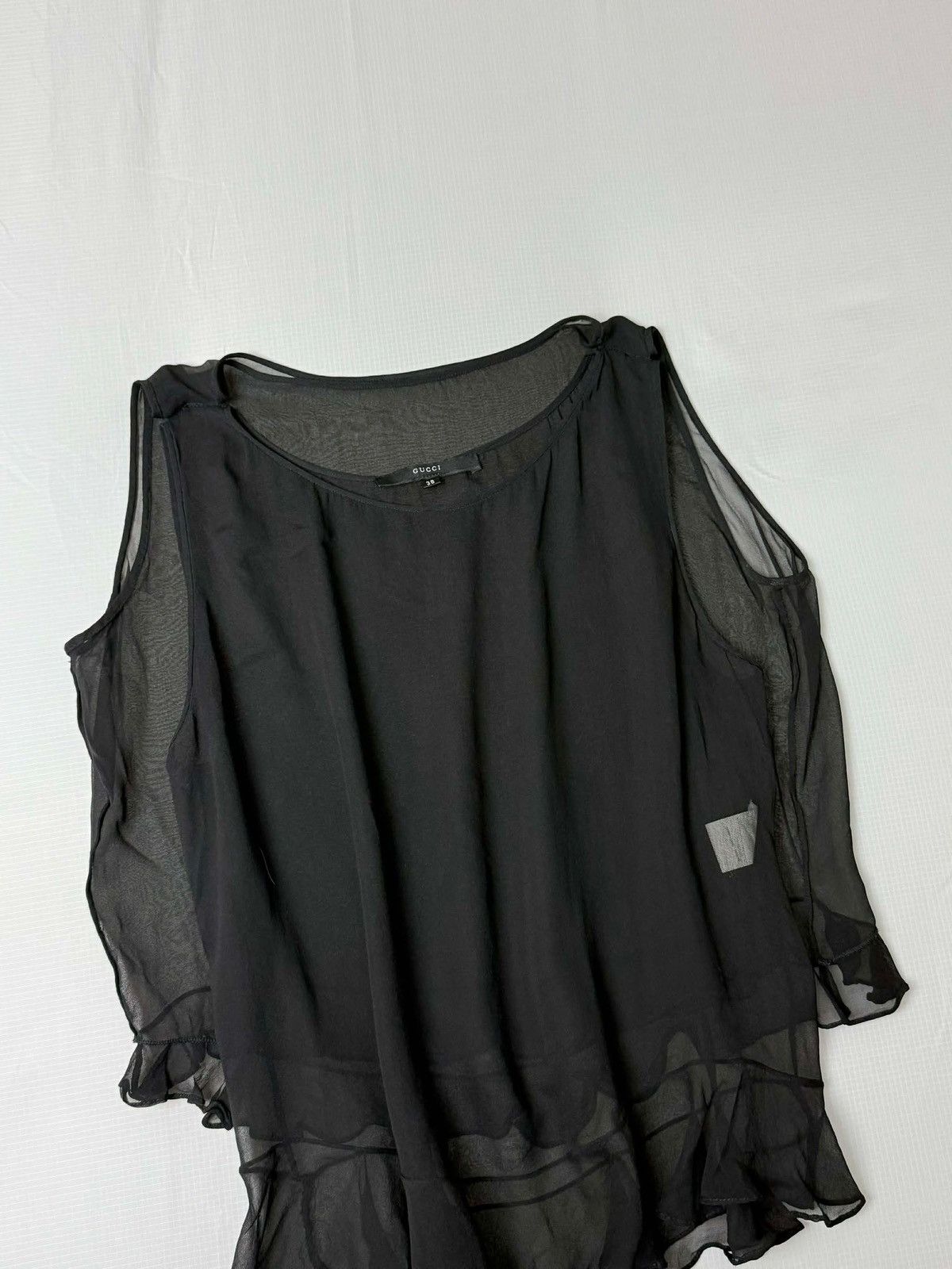 Gucci S/S 1999 Gucci by Tom Ford Silk Ruffle Top Size XS / US 0-2 / IT 36-38 - 4 Thumbnail