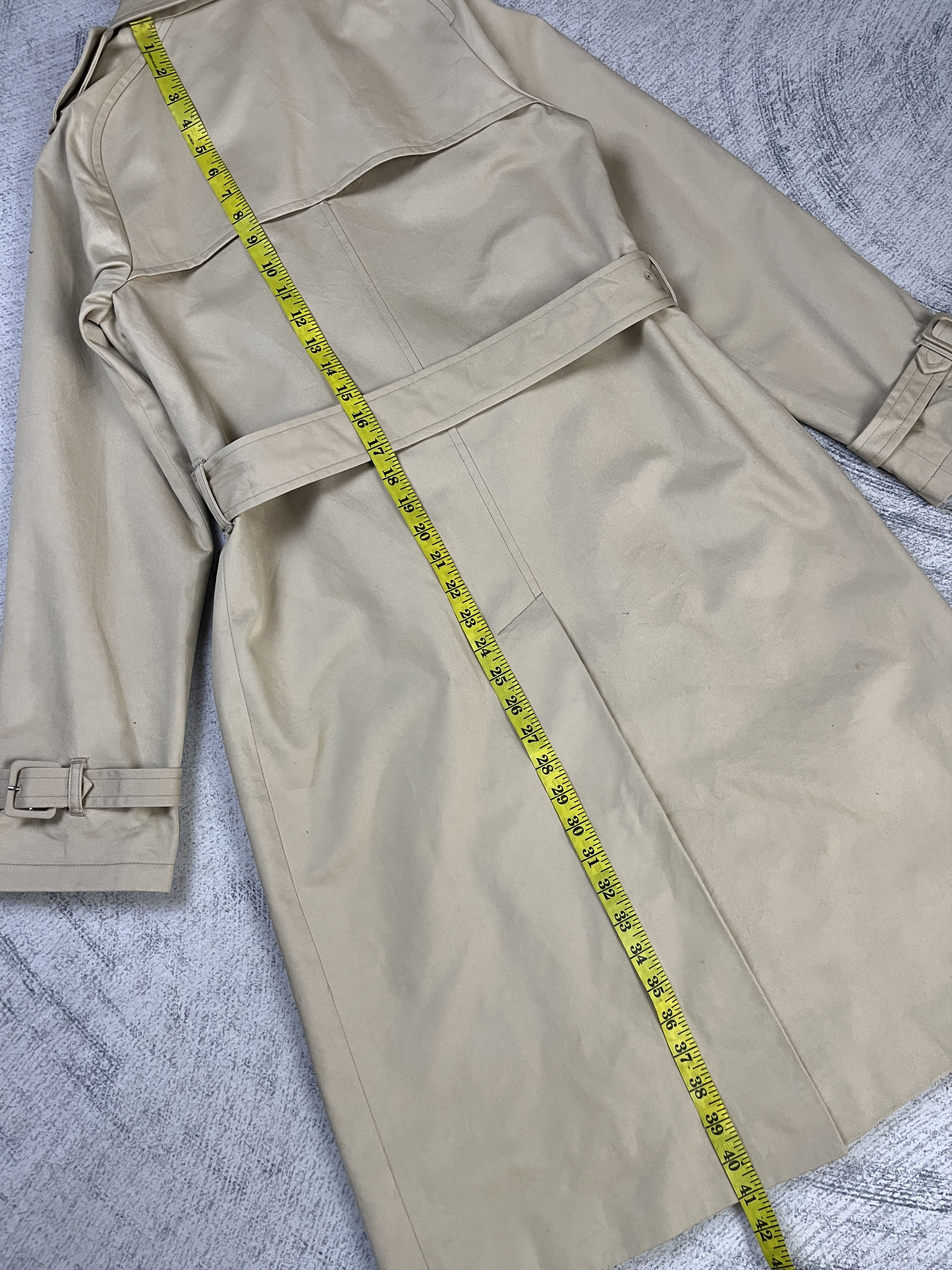 A.P.C. A.P.C Beige Trench Coat Made in Bulgaria Size US S / EU 44-46 / 1 - 20 Thumbnail