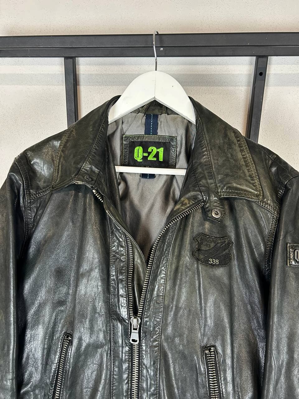 Vintage Vintage Black Leather Jacket Heavy Zipper Distressed Y2K Size US M / EU 48-50 / 2 - 8 Thumbnail
