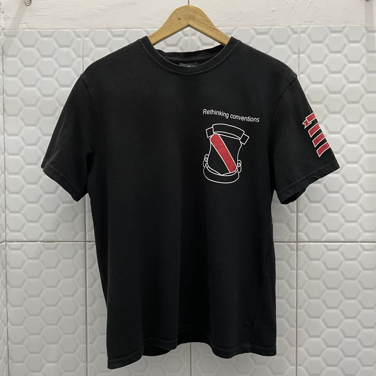 Japanese Brand × Number (N)ine 📢SENDOFFER📢Number (N)ine x Marlboro Crest Shield Tee Size US M / EU 48-50 / 2 - 1 Thumbnail
