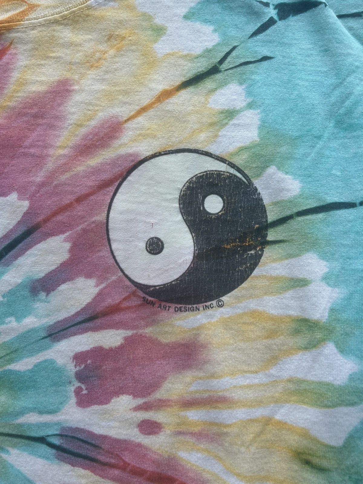 Vintage Vintage 90s Tie Dye Yin Yang Graphic Tee Size US XL / EU 56 / 4 - 5 Thumbnail