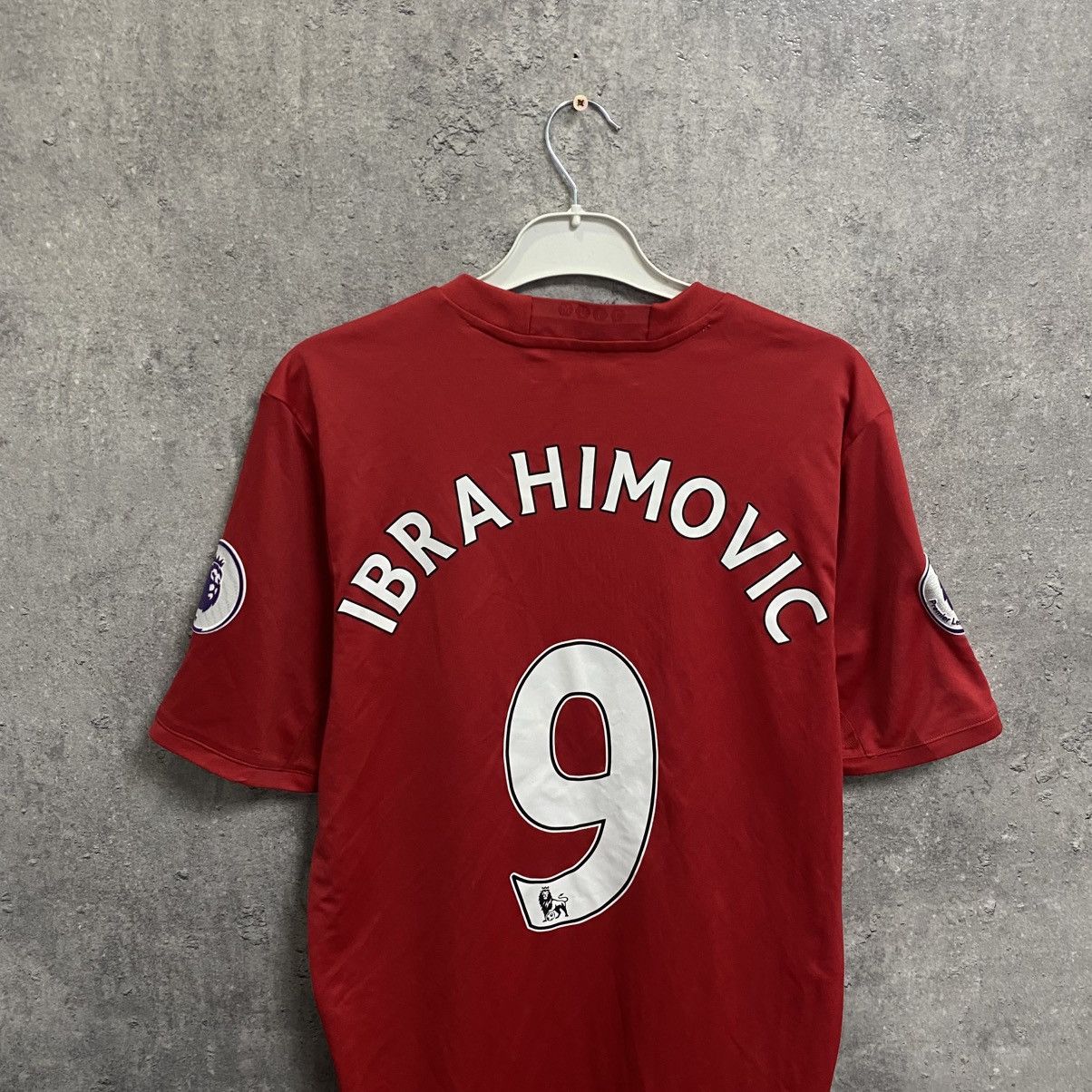 Adidas Adidas Manchester United Ibrahimovic Soccer Jersey 2016 Size US M / EU 48-50 / 2 - 11 Thumbnail
