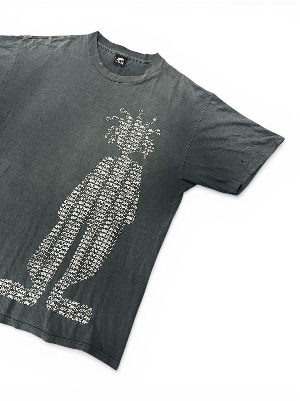 Stussy Stussy Graphic T-Shirt Size US L / EU 52-54 / 3 - 3 Thumbnail