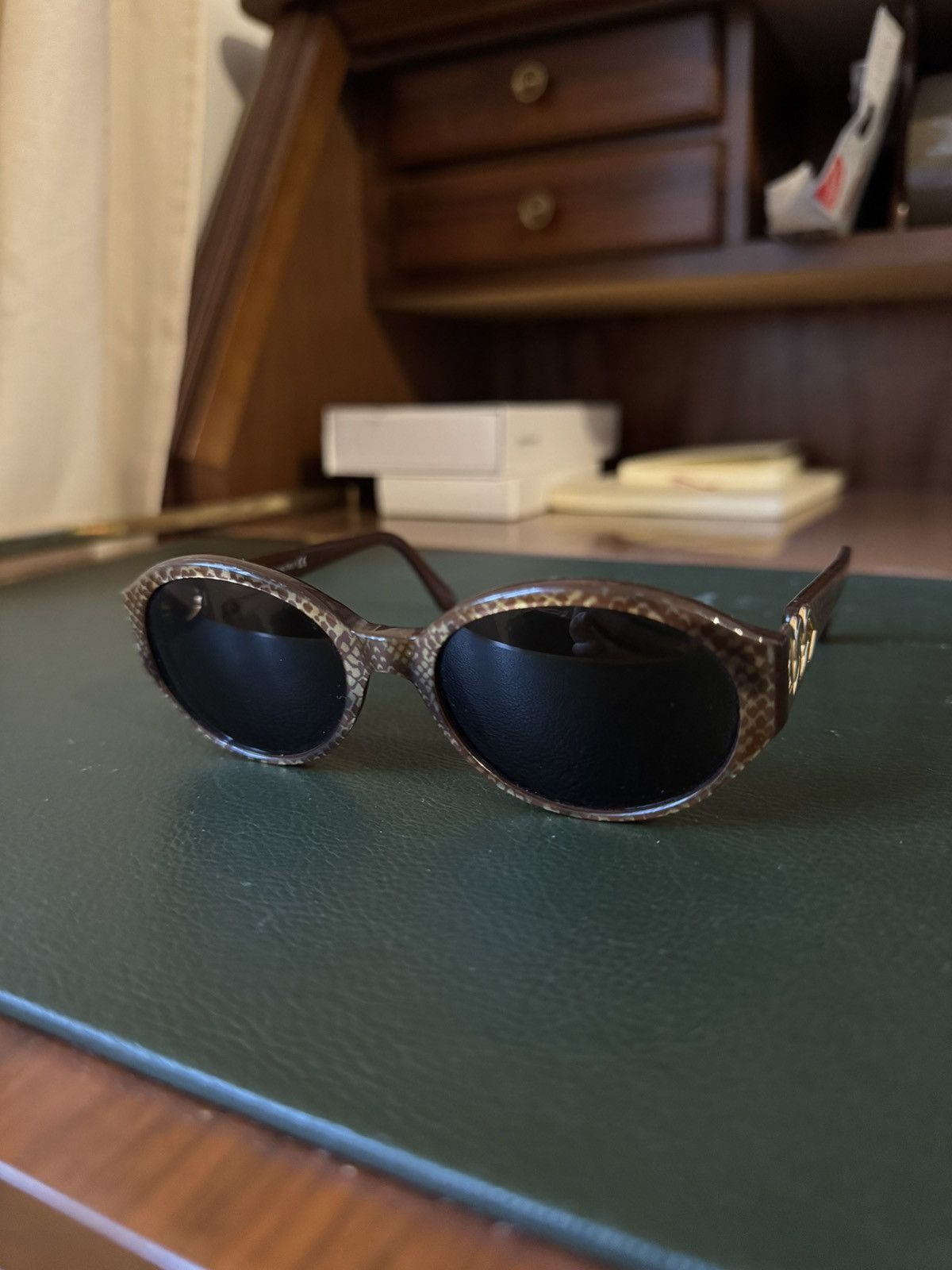 Yves Saint Laurent Yves Saint Laurent Sunglasses Vintage Size ONE SIZE - 3 Thumbnail