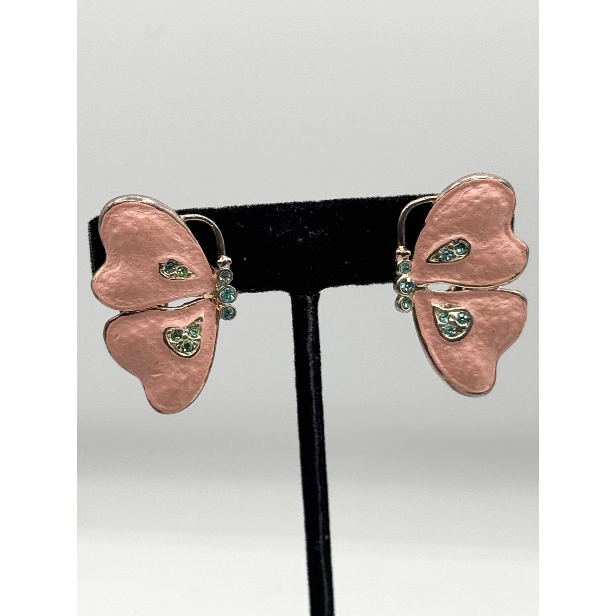 Vintage Pink enamel blue rhinestone butterfly clip on earrings Size ONE SIZE - 2 Thumbnail