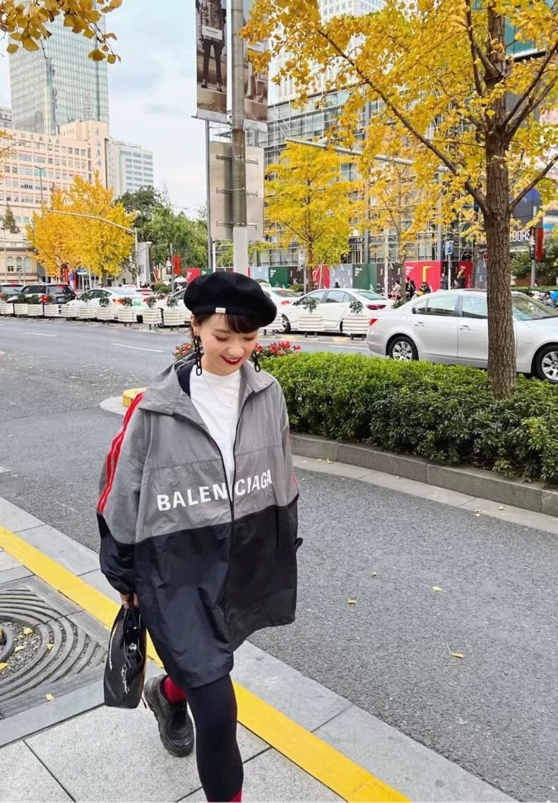 Balenciaga Balenciaga size 46 Black and grey logo patchwork assault j Size US S / EU 44-46 / 1 - 6 Thumbnail