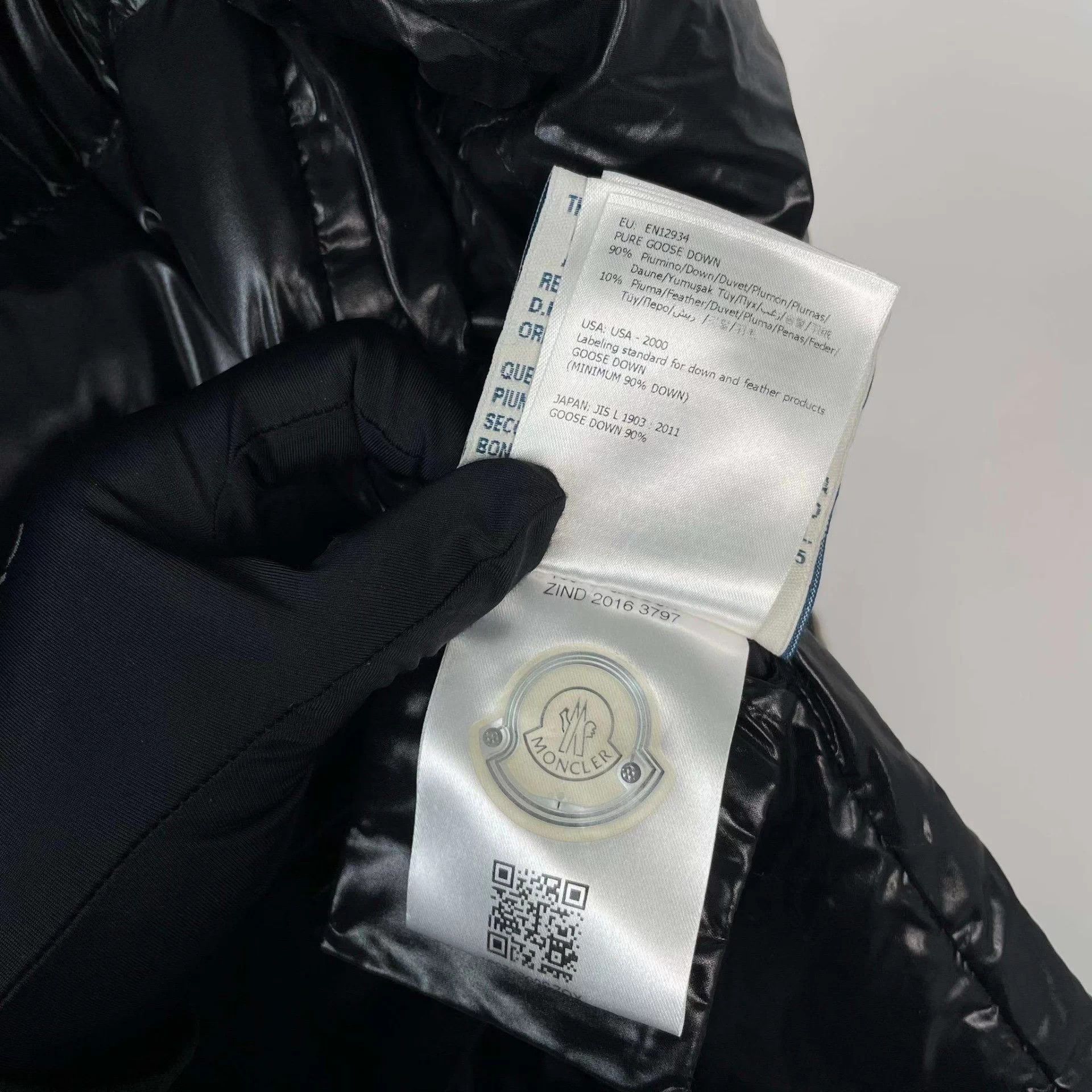 Moncler Moncler long black puffer jacket size 0 Size XS / US 0-2 / IT 36-38 - 9 Thumbnail