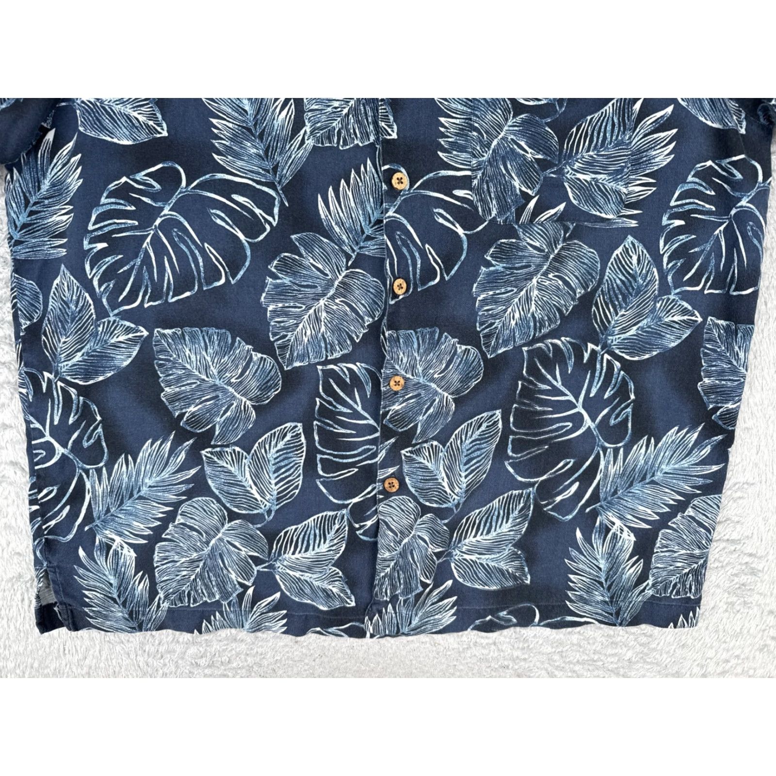 Vintage Caribbean Shirt Men XL Blue Floral Leaf Silk Blend Hawaiian Button Up Size US XL / EU 56 / 4 - 5 Thumbnail