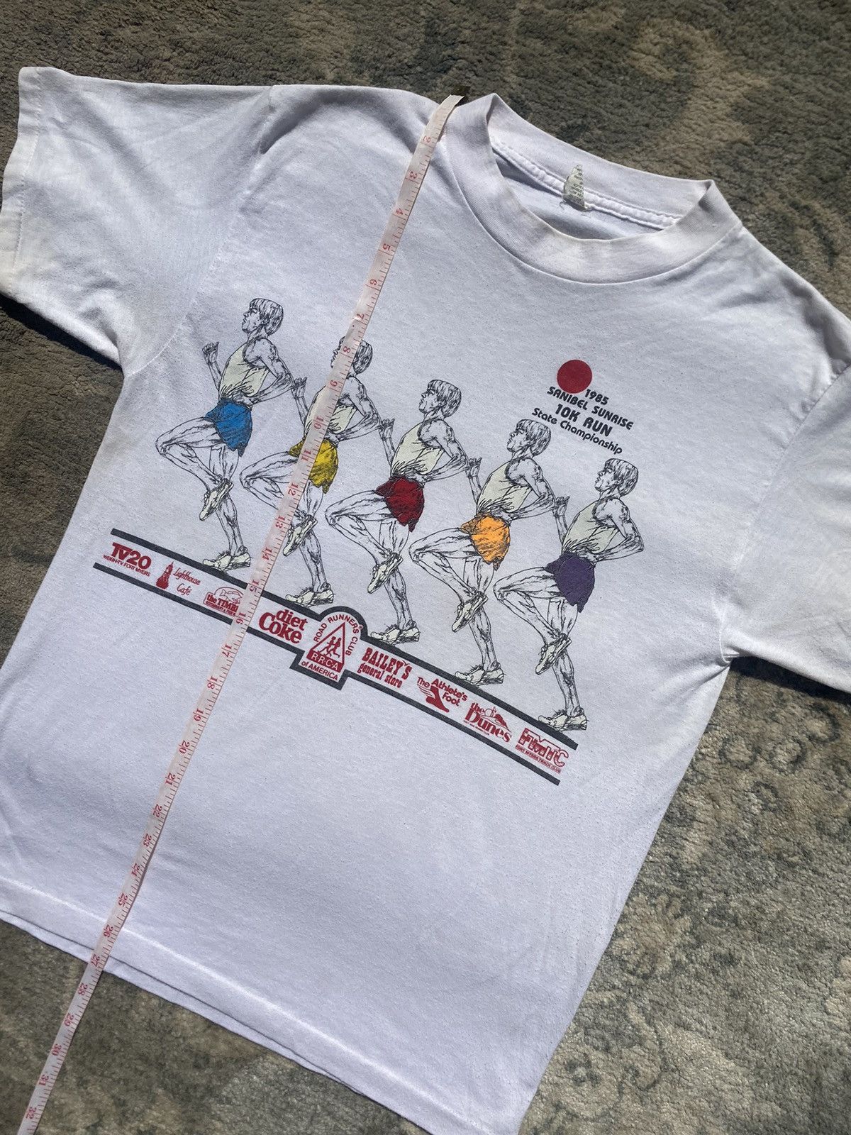 Other 1985 Single Stitch White Marathon Runner Graphic Tee Large Size US L / EU 52-54 / 3 - 1 Thumbnail