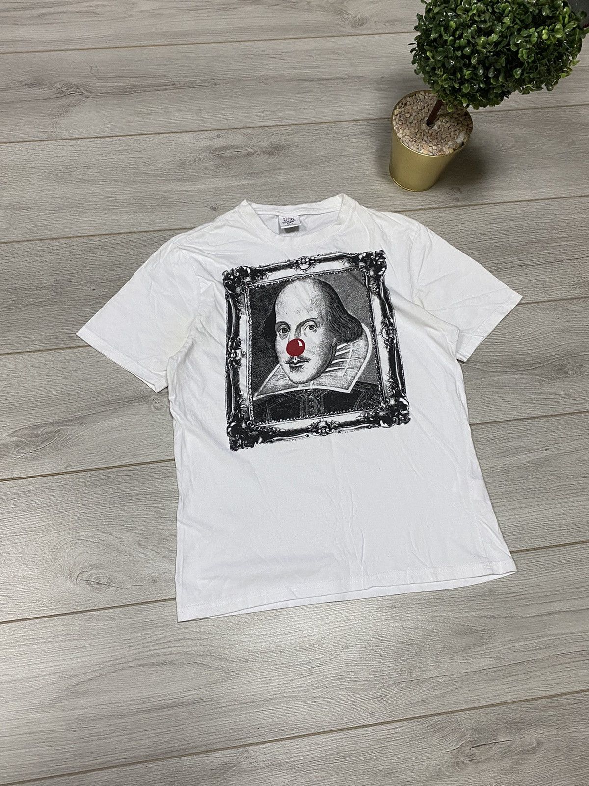 Vivienne Westwood Vivienne Westwood Shakespeare comic relief red nose t-shirt Size US S / EU 44-46 / 1 - 2 Thumbnail