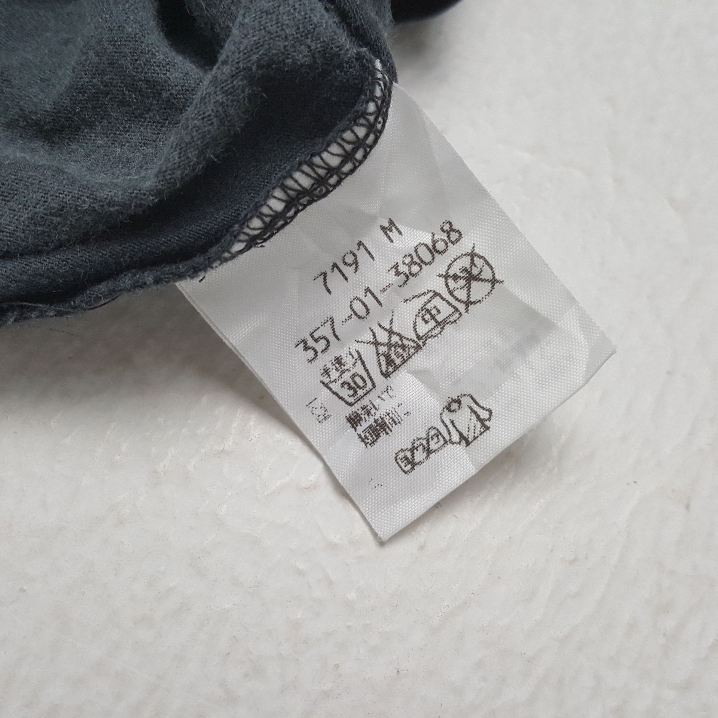 Designer × Vintage × Vivienne Westwood VIVIENNE WESTWOOD RED LABEL Fashion Style Designer Tshirt Size S / US 4 / IT 40 - 5 Thumbnail