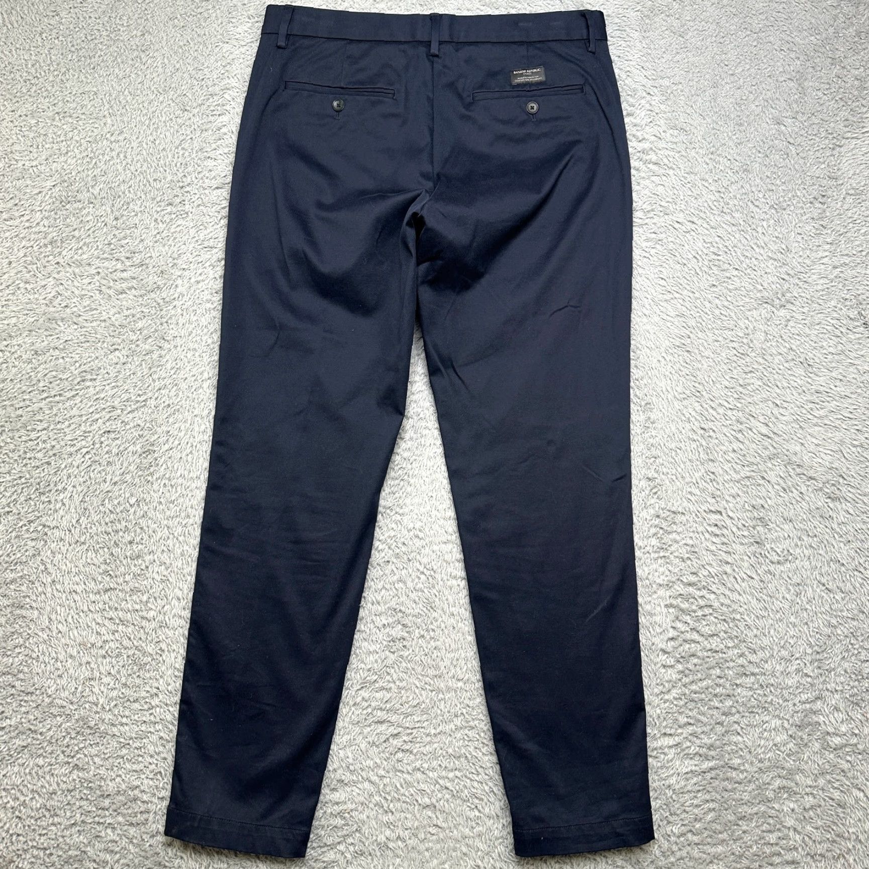 Banana Republic Banana Republic Chino Pants Mens 32x32 Blue Slim Straight 32 in Inseam Pockets Flat Front Button Classic Preppy Casual Pants Mens Blue Chino Pants Size US 32 / EU 48 - 2 Thumbnail