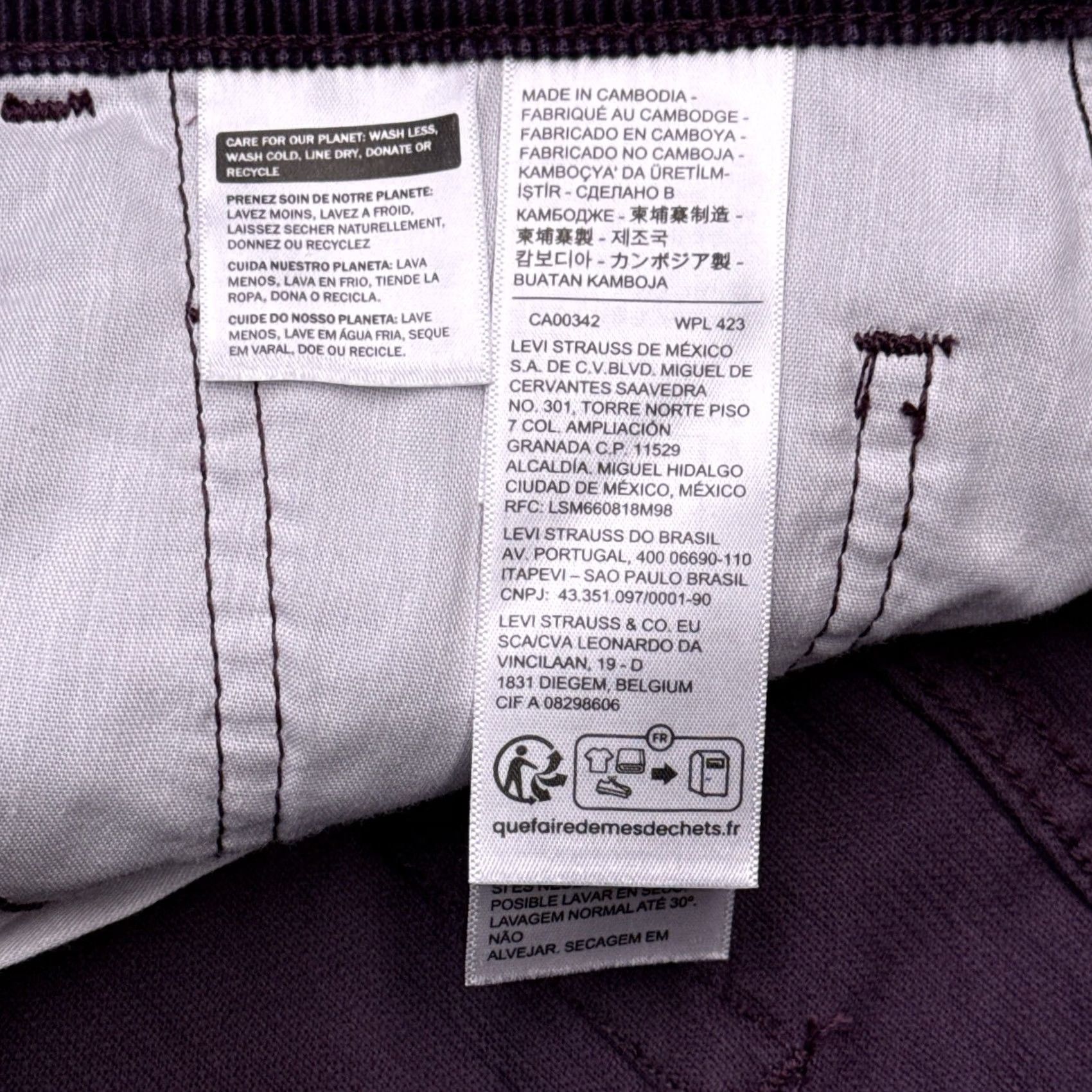 Levi's Levi's Skirt Womens 28 Corduroy Mid Mini Burgundy Logo Pockets Button Short Regular Rise Mid City Vintage No Size 28" / US 6 / IT 42 - 5 Thumbnail