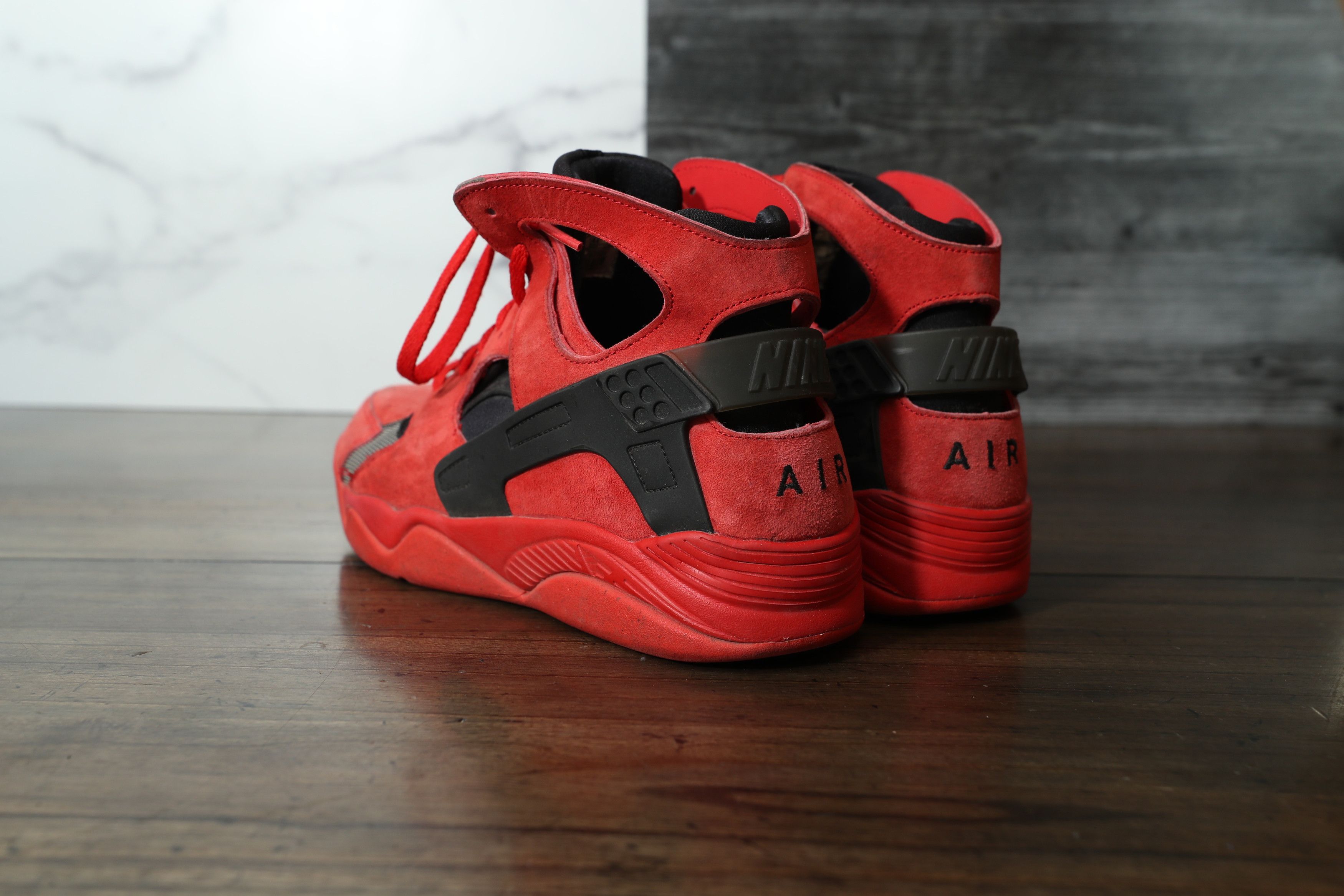 Nike Nike Air Flight Huarache University Red Black (10) Size US 10 / EU 43 - 3 Thumbnail