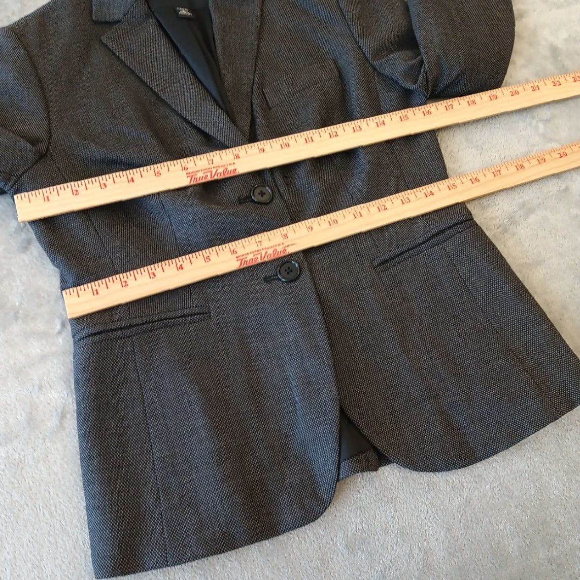 Banana Republic Banana Republic Blazer Womens 2 Gray Geometric Long Sleeve Two Button Lined Notch Lapel Four-Button Single-Breasted Pant Suit XSXX? Size XS / US 0-2 / IT 36-38 - 5 Thumbnail