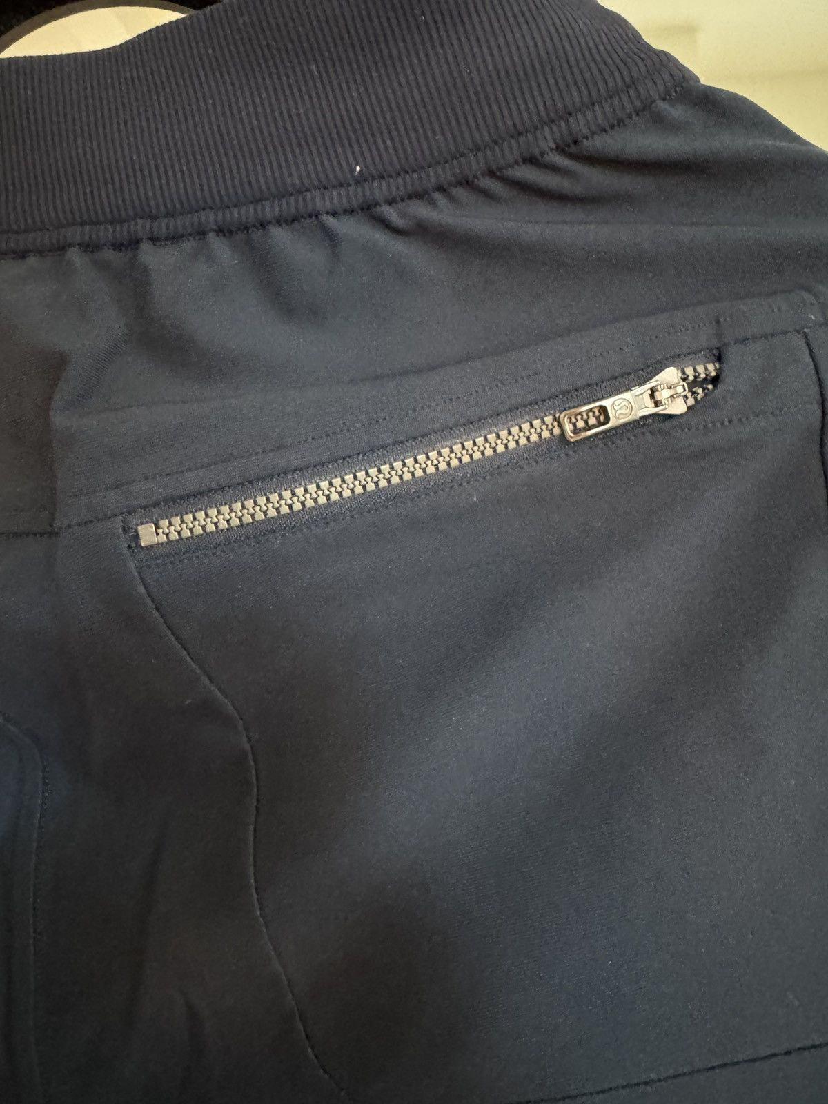 Lululemon Lululemon ABC Sweatpants Size US 30 / EU 46 - 3 Thumbnail