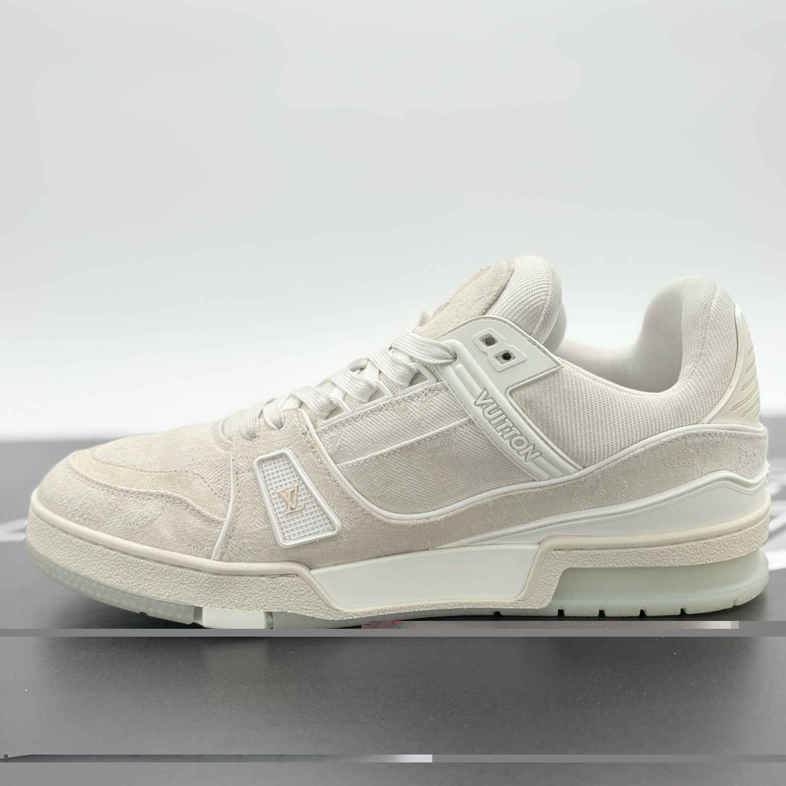 Louis Vuitton Louis Vuitton Trainer Denim ' Beige ' | GREAT CONDITION Size US 10 / EU 43 - 4 Thumbnail
