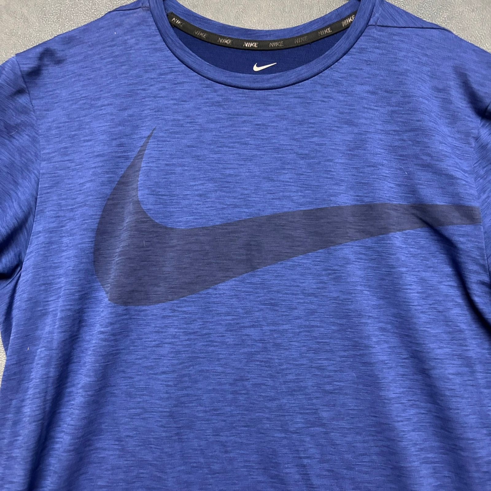 Nike Nike Shirt Big Center Swoosh DriFit Performance Athletic Size US L / EU 52-54 / 3 - 5 Thumbnail
