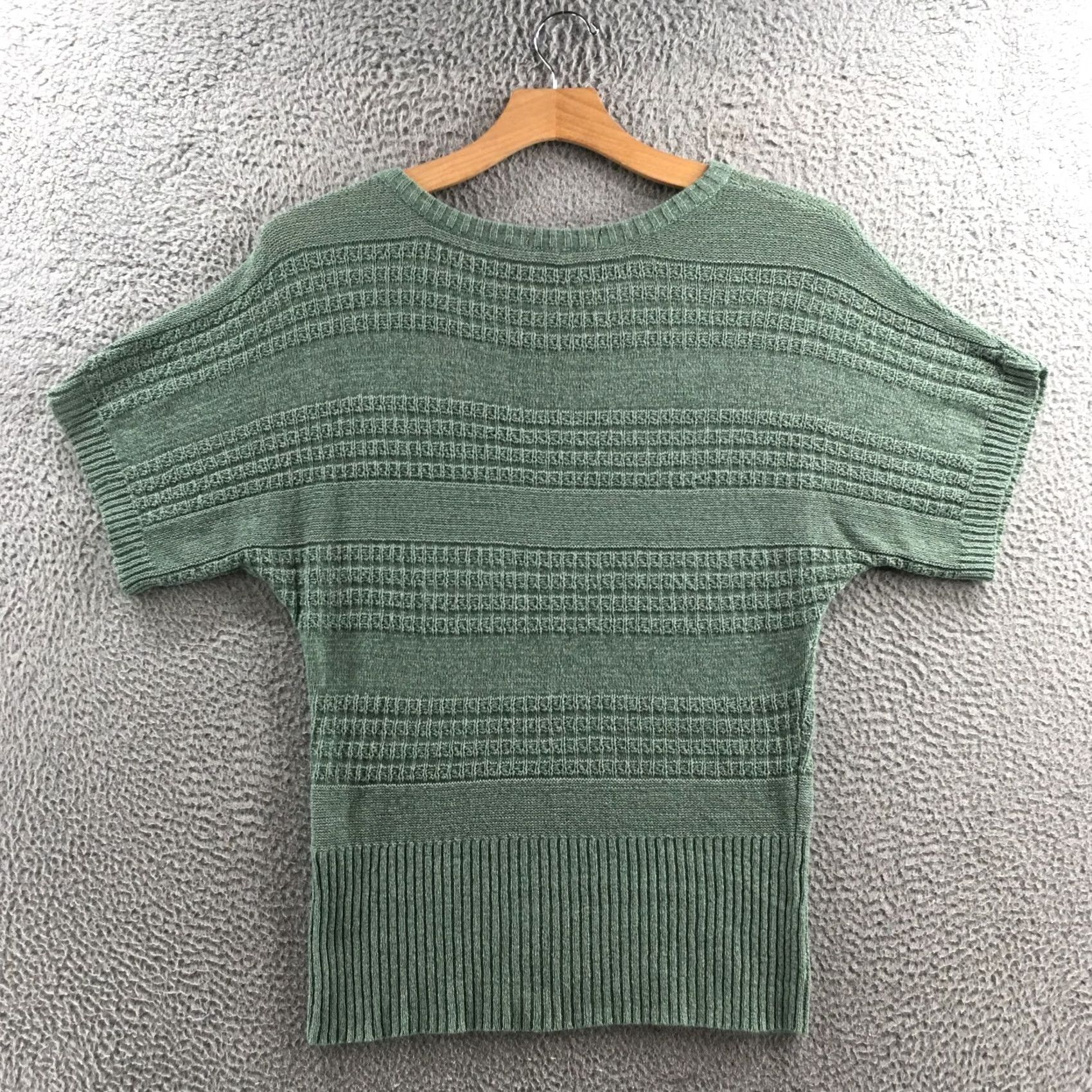 Kenneth Cole Kenneth Cole Reaction Sweater 38 Green Short Sleeve Knit Tencel Pullover Women Size XS / US 0-2 / IT 36-38 - 7 Thumbnail