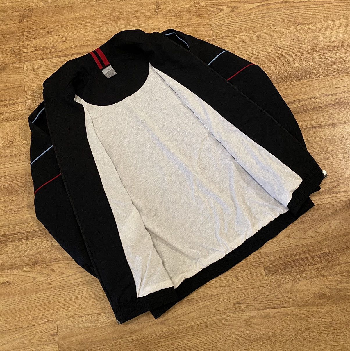 Nike Nike Track Jacket x Vintage x Streetwear Size US XL / EU 56 / 4 - 3 Thumbnail