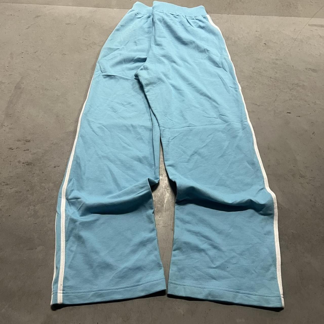 Vintage Vintage Y2K/2000s Super Baggy Baby Blue Striped Sweatpants With Adjustable waistbands with drawstring! Size US 34 / EU 50 - 5 Thumbnail