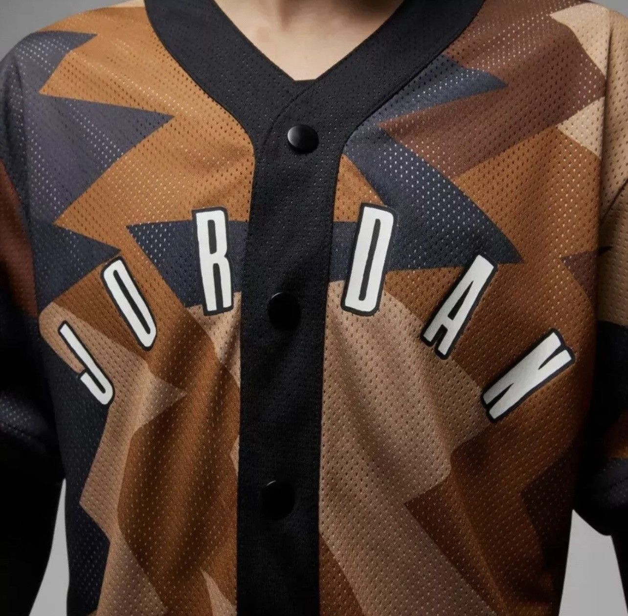 Jordan Brand Nike Jordan Essential Jersey Baseball Style Size US L / EU 52-54 / 3 - 5 Thumbnail