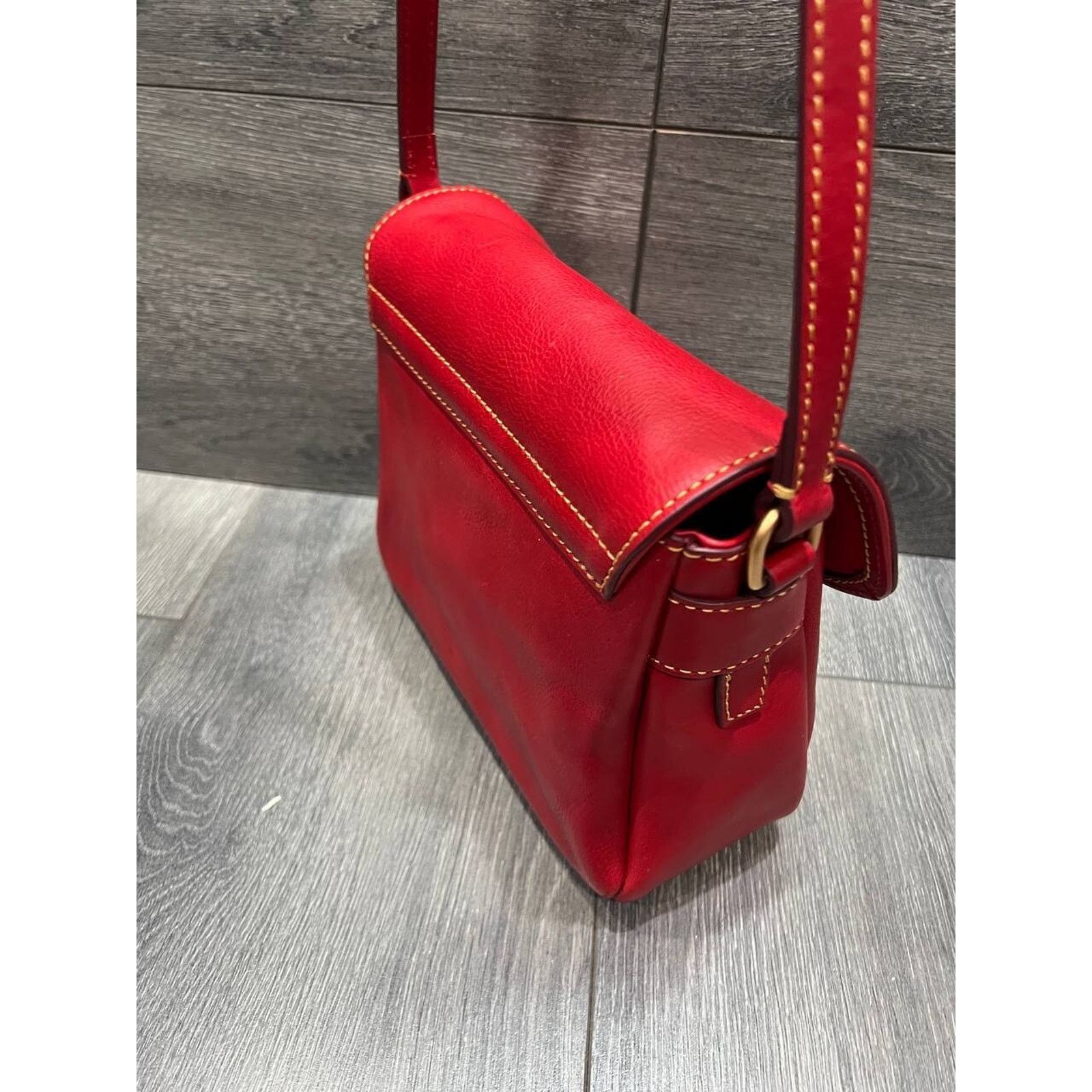 Dooney & Bourke Dooney & Bourke Florentine Leather Flap Crossbo Red A671930 Size ONE SIZE - 2 Thumbnail