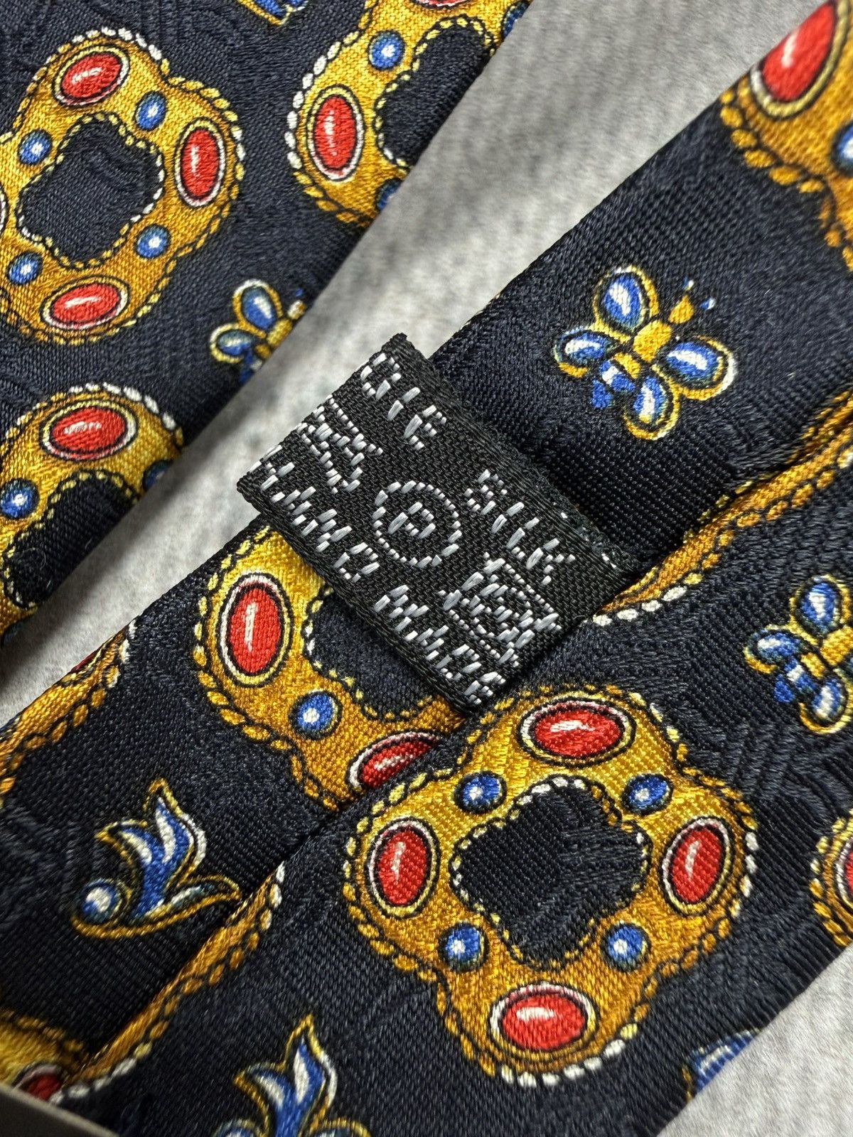 Christian Dior Monsieur Christian Dior Monsieur Vintage Silk Tie Baroque Medallion Size ONE SIZE - 9 Thumbnail