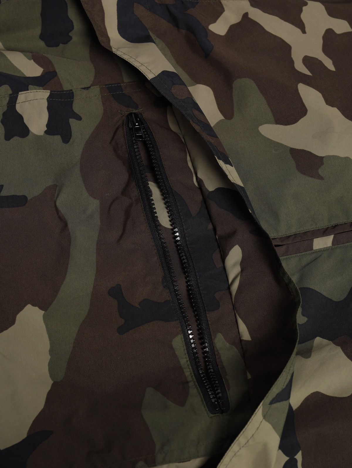 Carhartt Carhartt Camo Nylon Jacket Camouflage Anorak Green Size US M / EU 48-50 / 2 - 9 Thumbnail