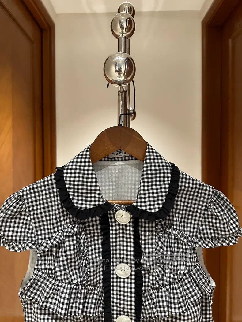 Miu Miu Miu Miu 40 short sleeves Size M / US 6-8 / IT 42-44 - 4 Thumbnail