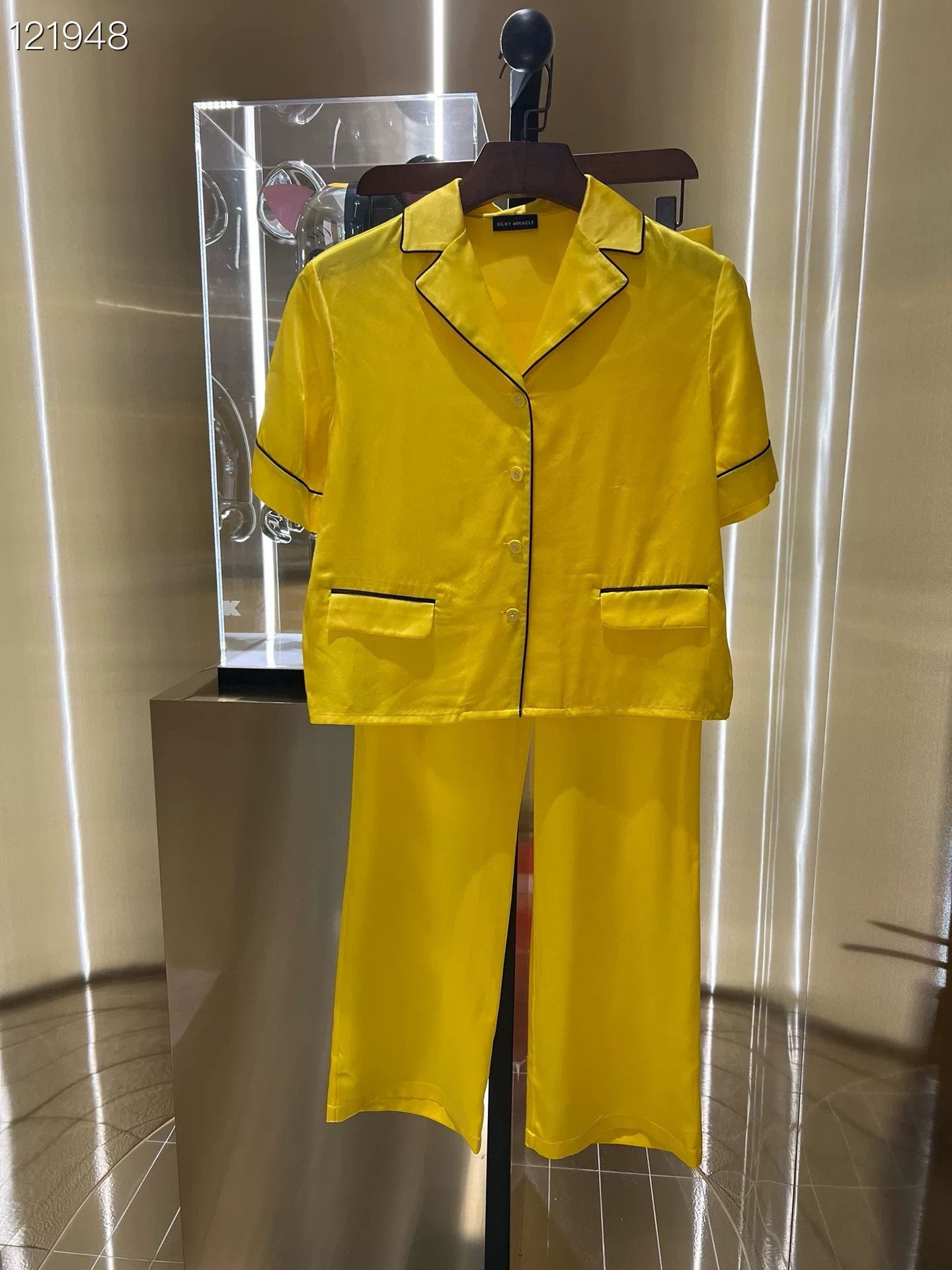 Silk Laundry Silky Miracle Silk Pajama Set Size ONE SIZE - 1 Thumbnail